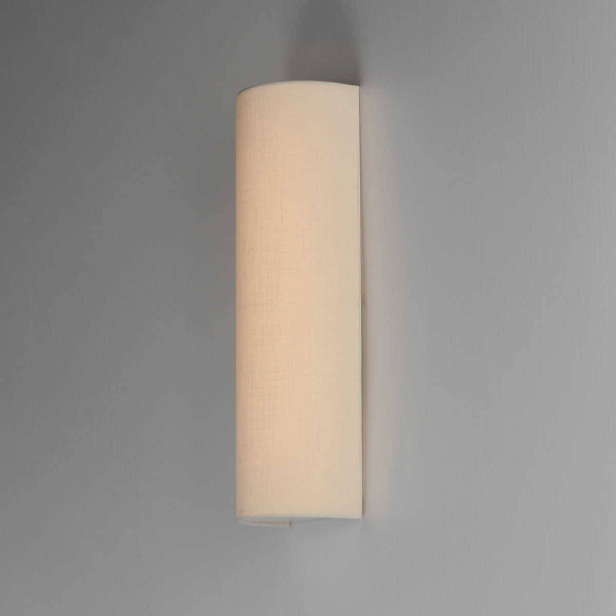 Prime 18" Tall LED Sconce
