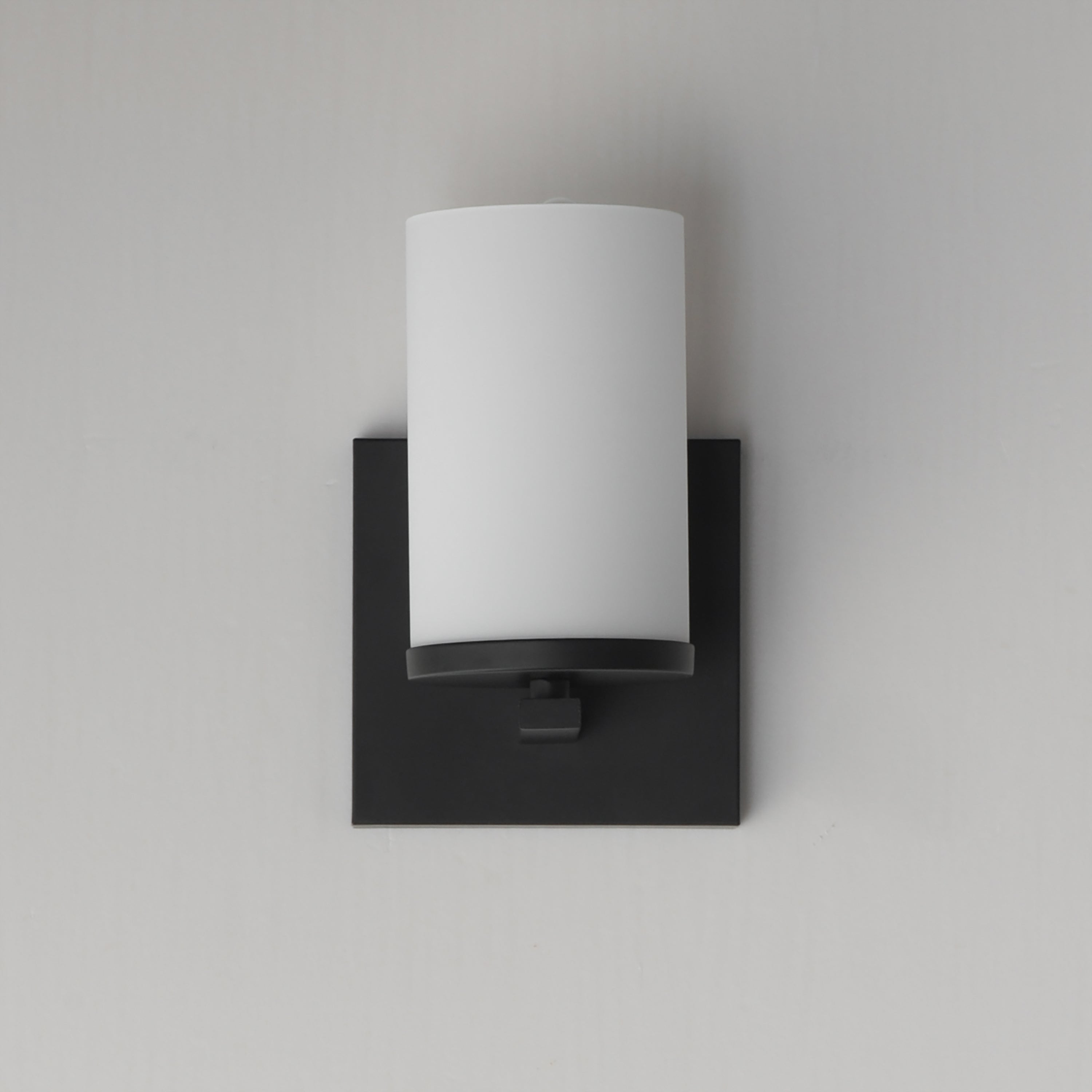 Lateral 1-Light Bath Vanity