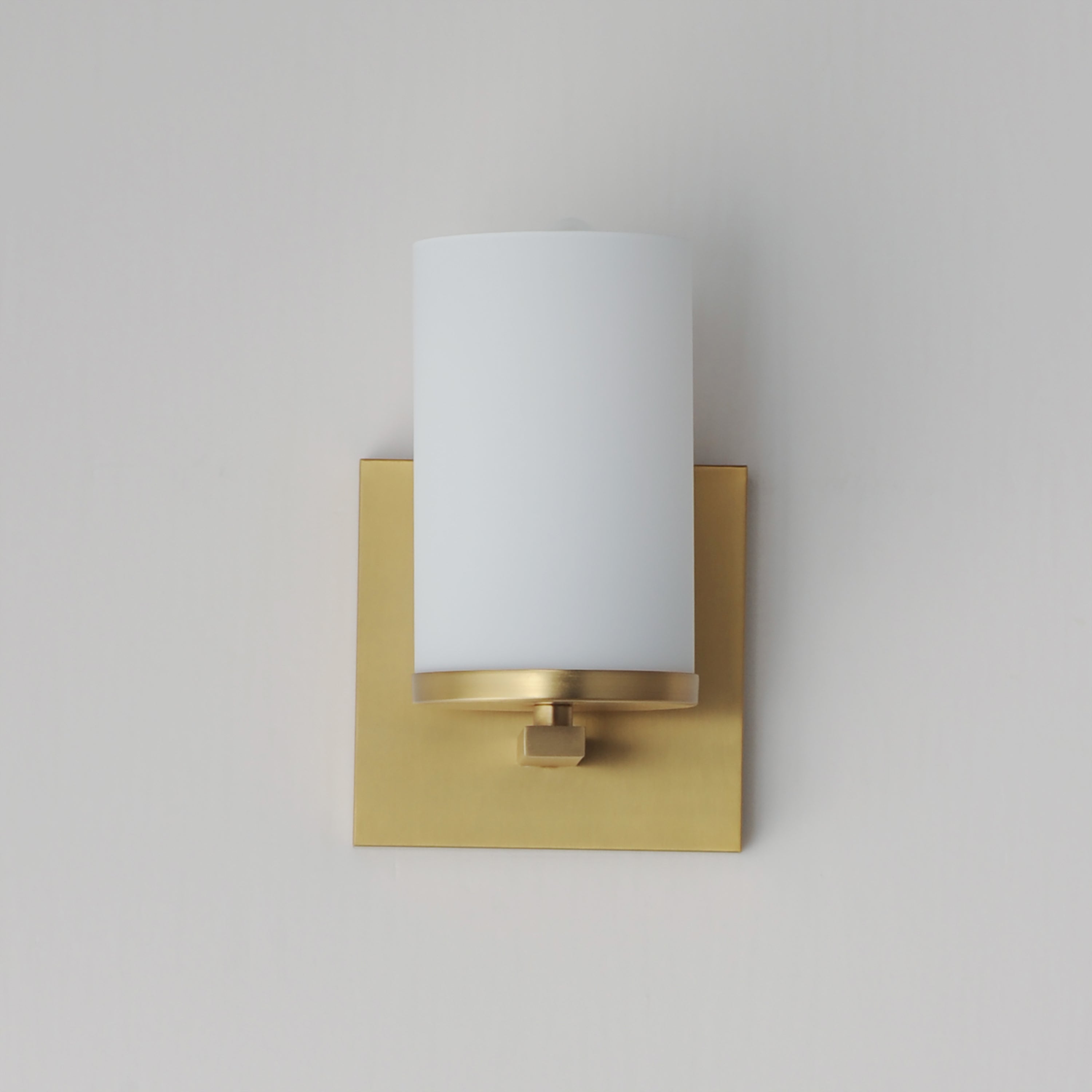 Lateral 1-Light Bath Vanity