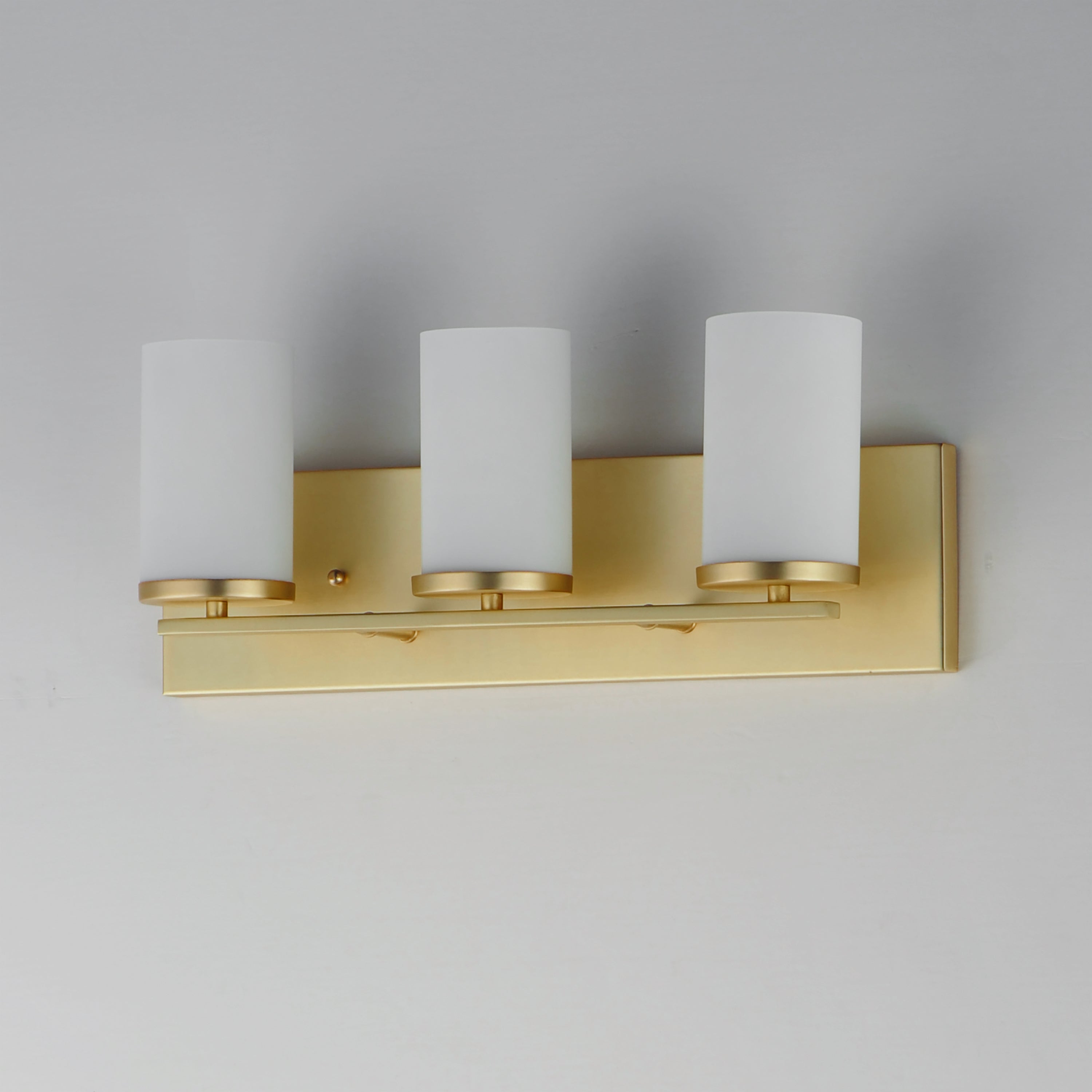 Lateral 3-Light Bath Vanity