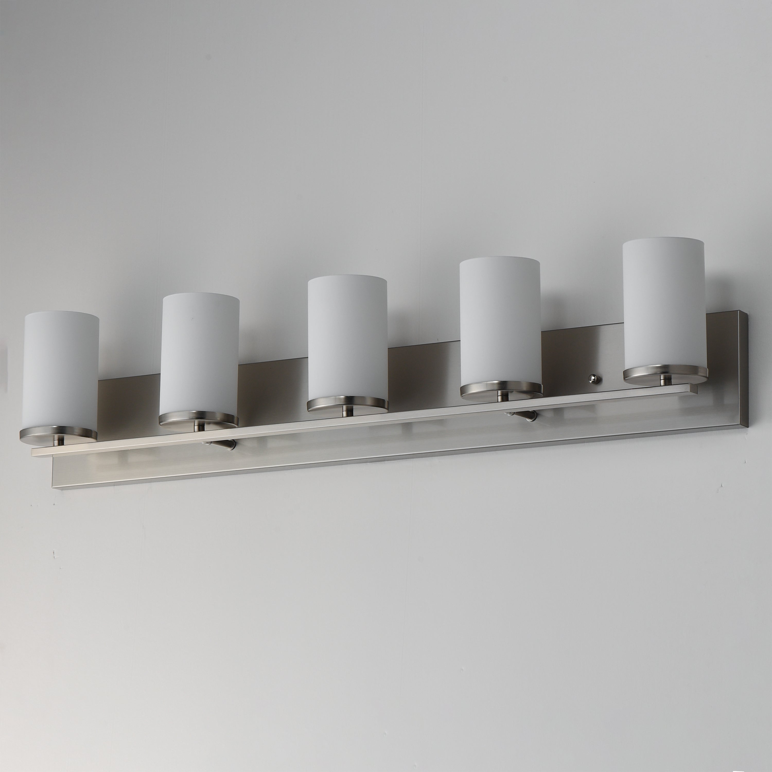 Lateral 5-Light Bath Vanity