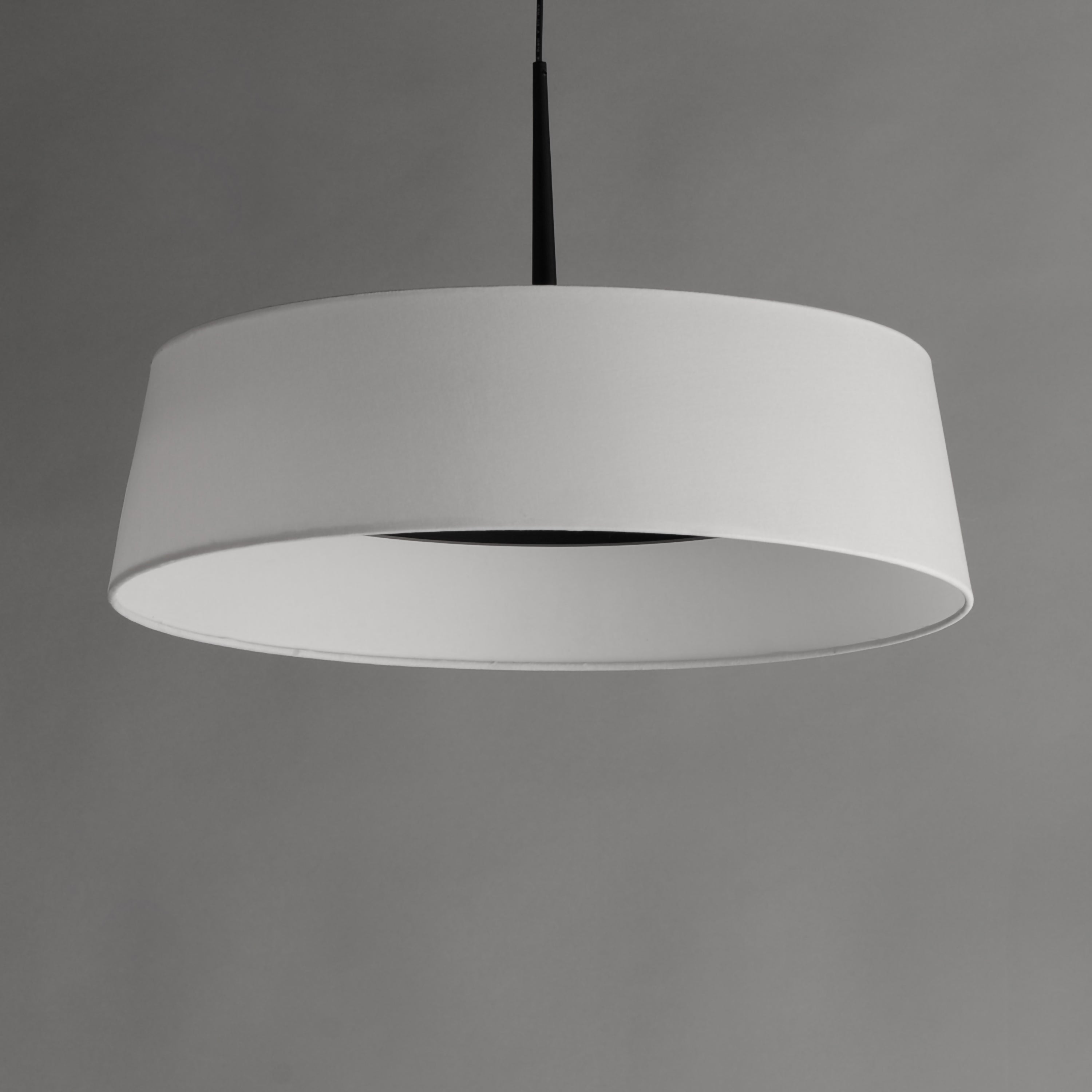 Paramount 21" LED Pendant