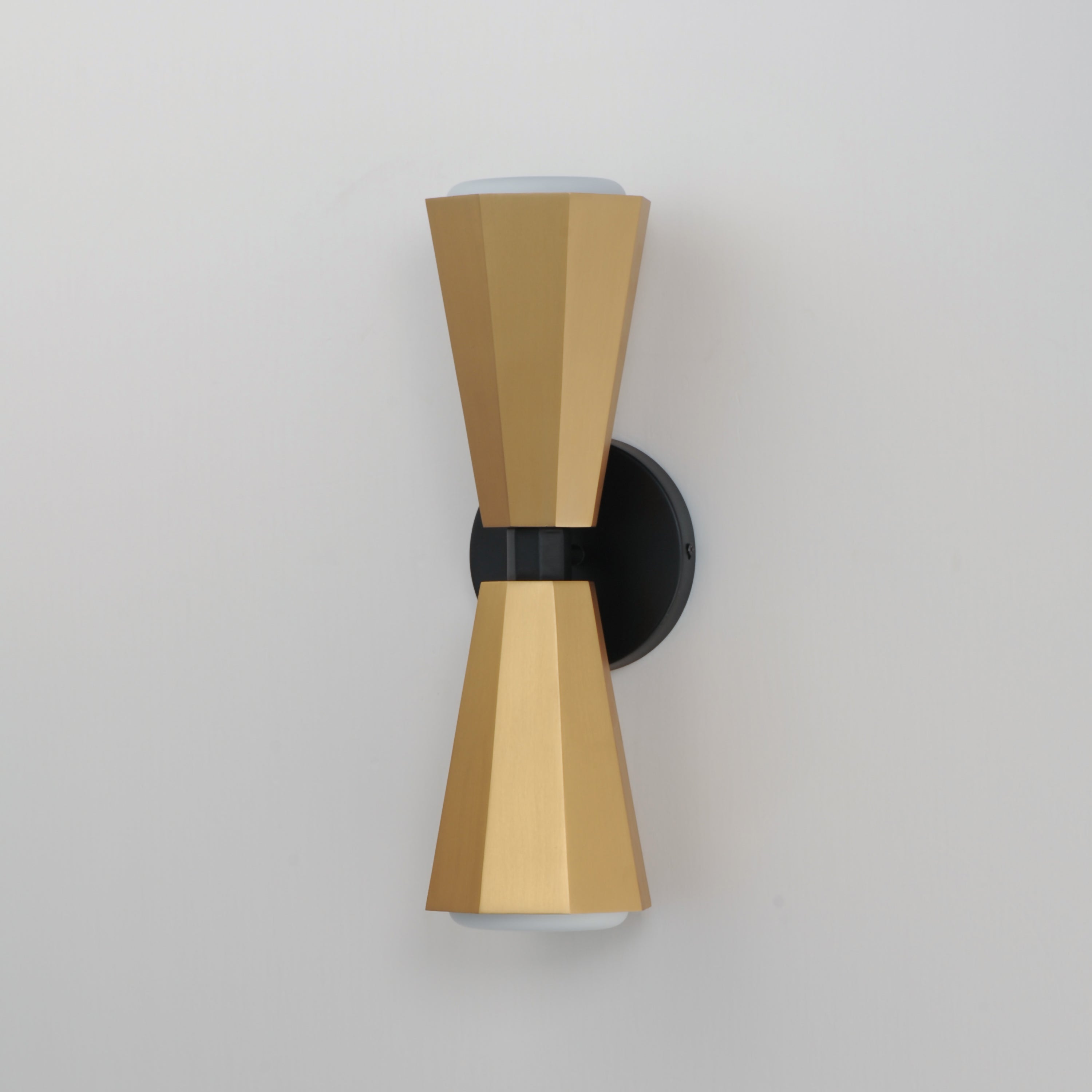 Rizzo 2-Light Wall Sconce