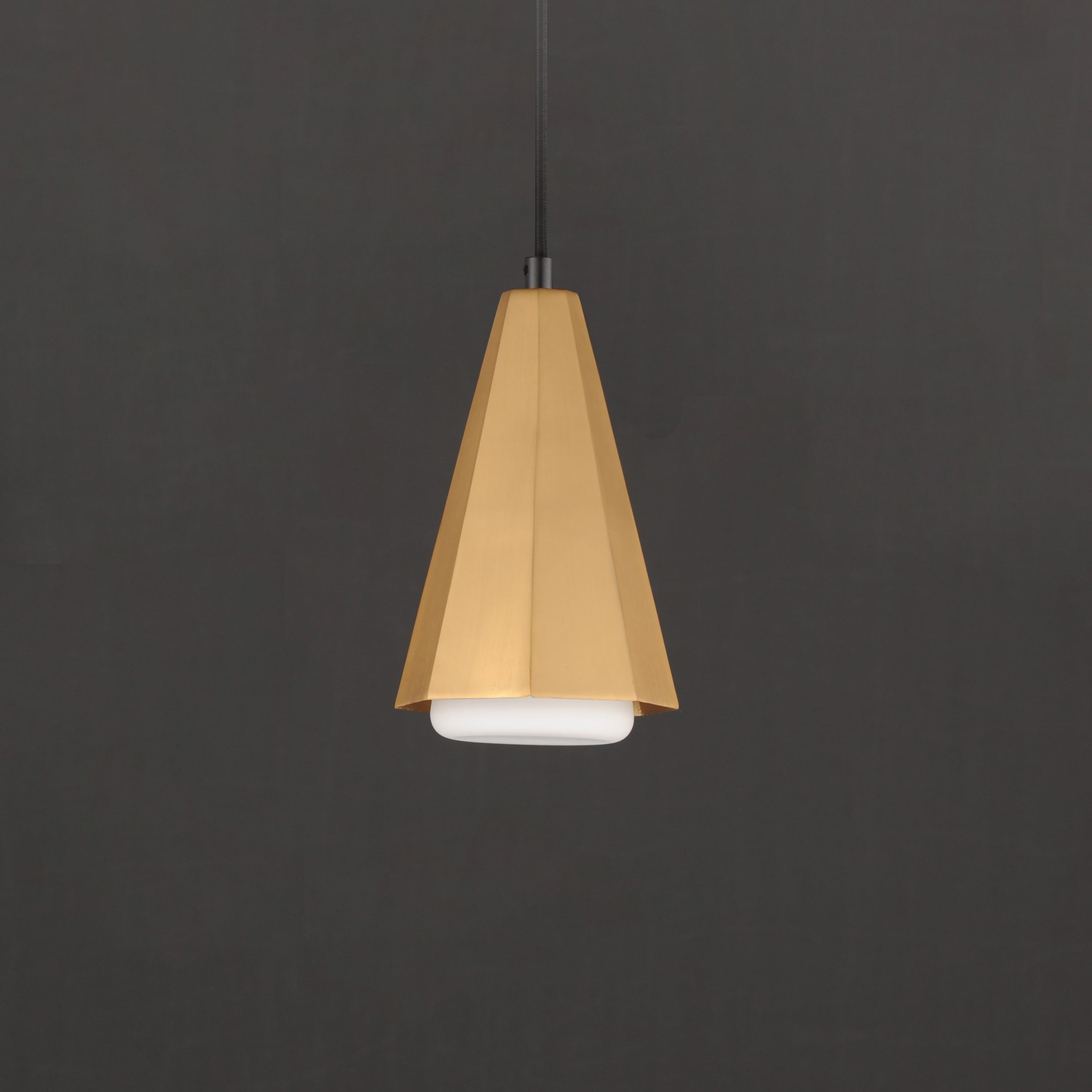 Rizzo Single Pendant