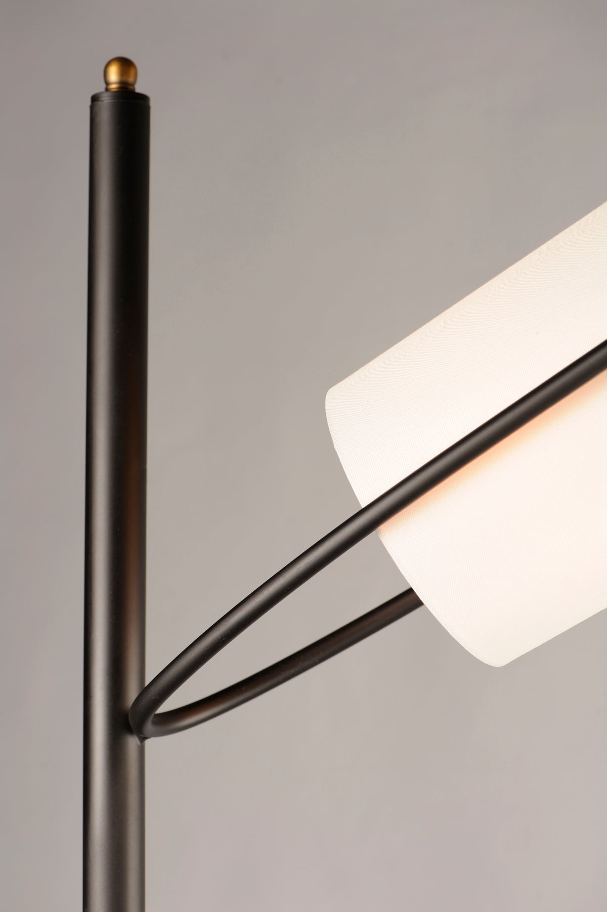 Oscar 2-Light Floor Lamp