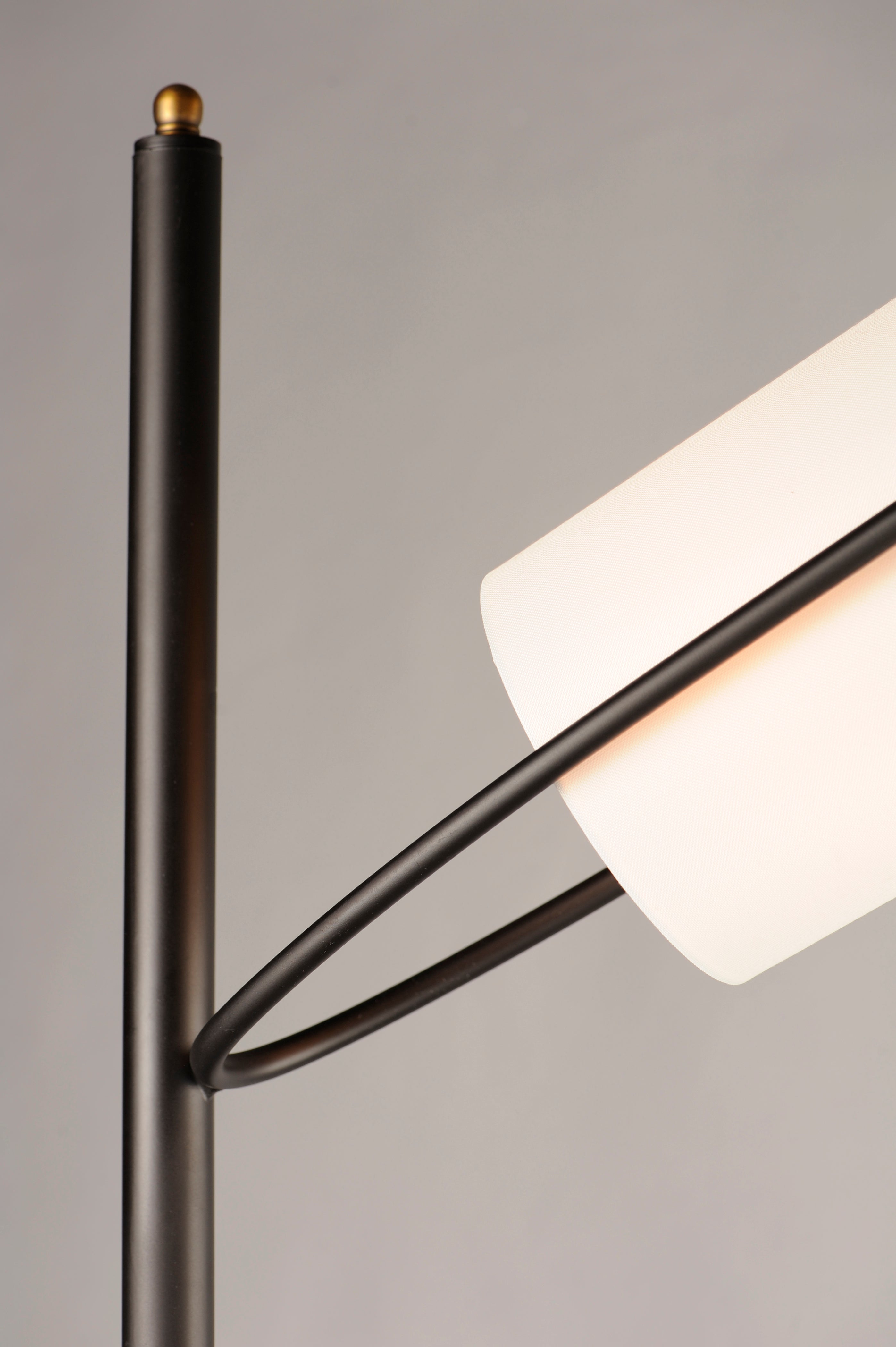 Oscar 2-Light Floor Lamp
