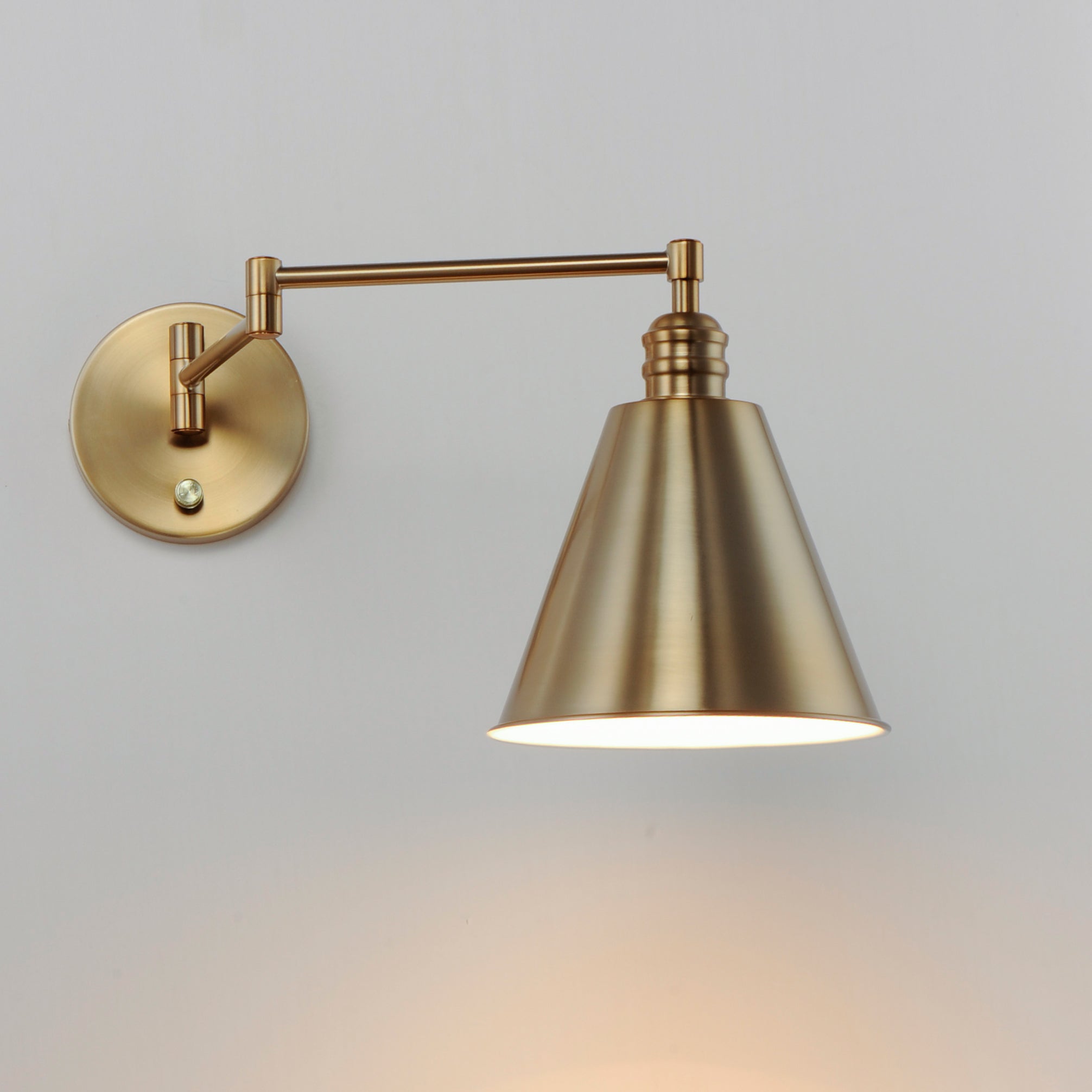 Library 1-Light Wall Sconce Horizontal Swing Arm