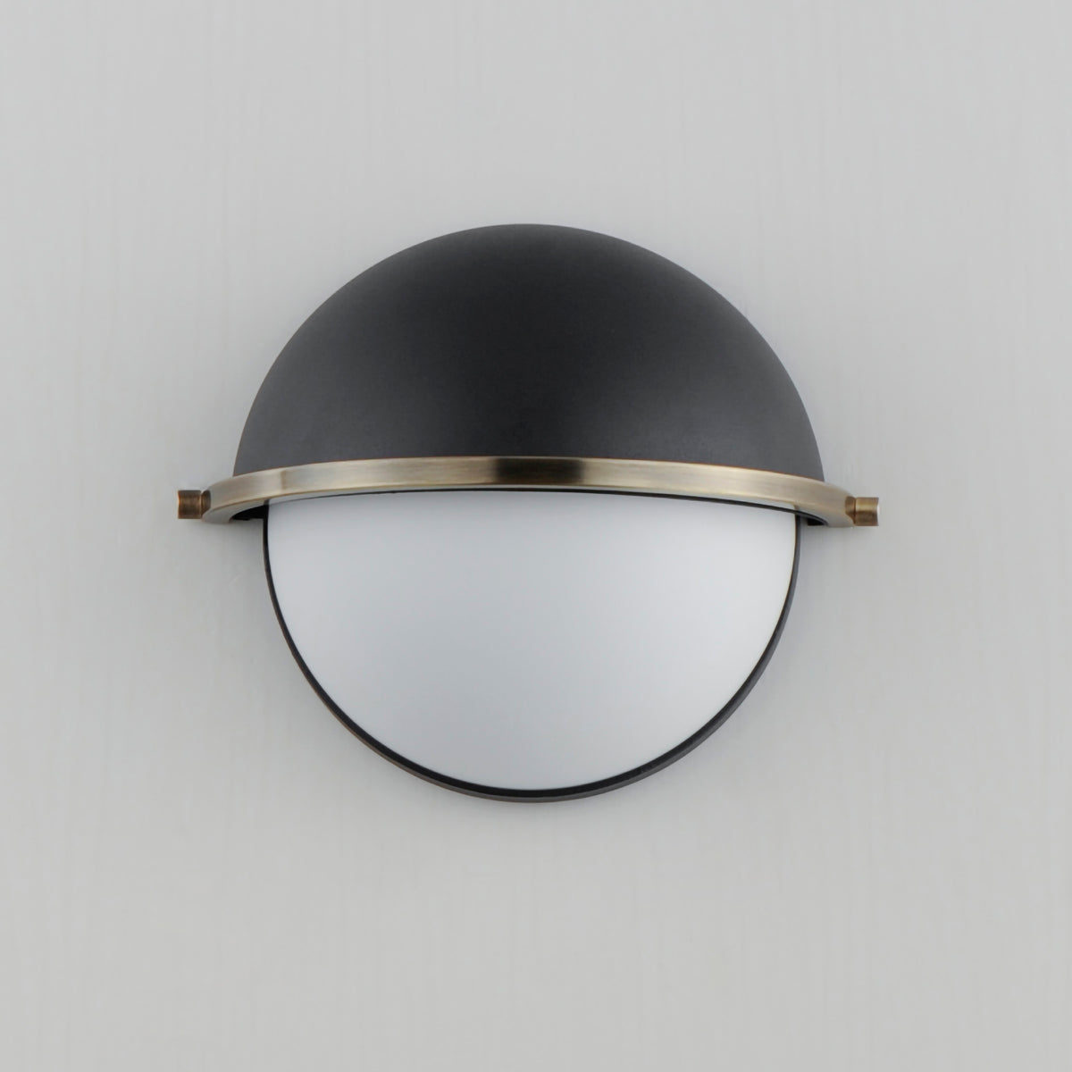 Duke Half Sconce