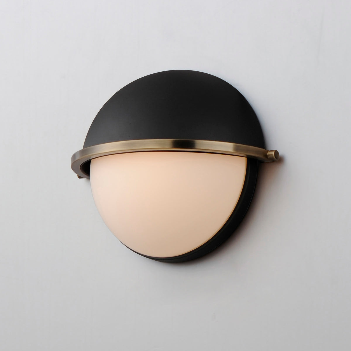 Duke Half Sconce