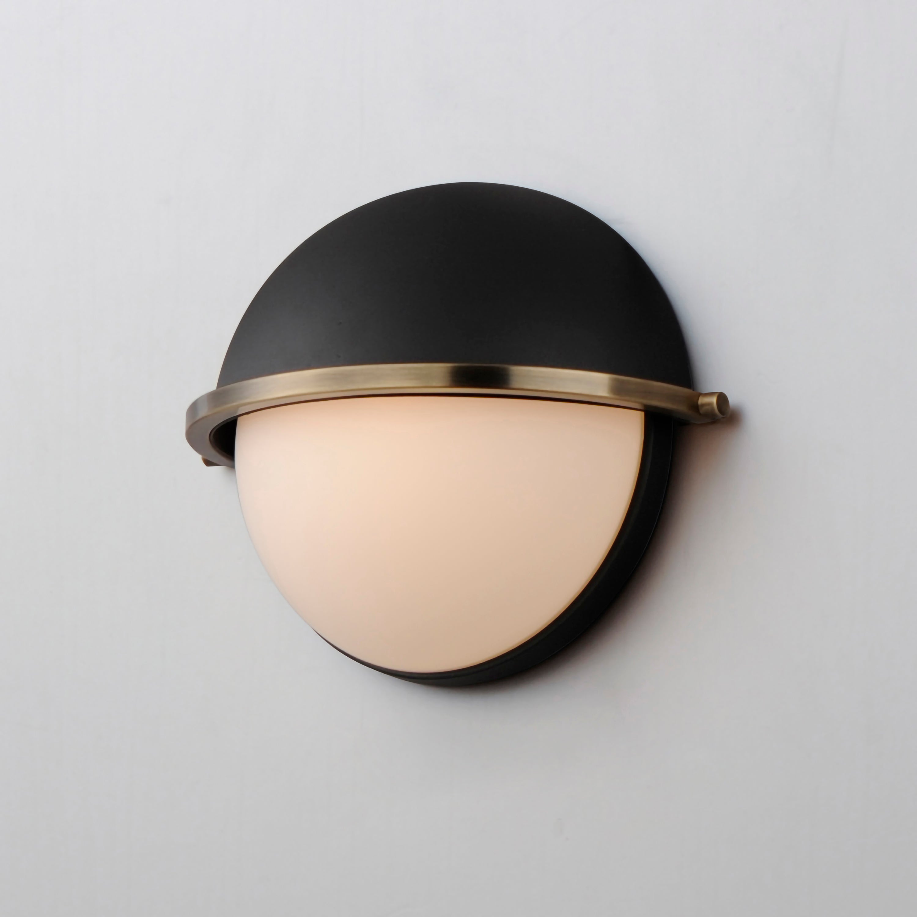 Duke Half Sconce