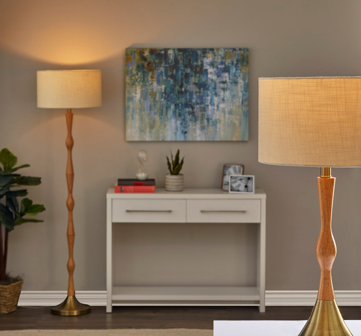 Eve Floor Lamp