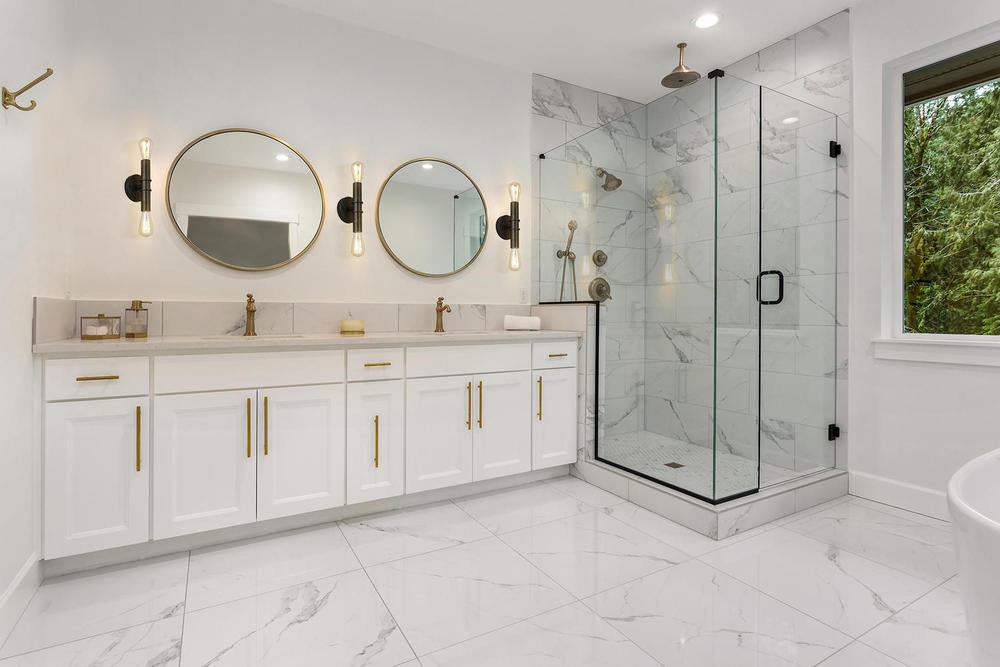 2L Vanity Light / Murale de salle de bain 2L by EGLO