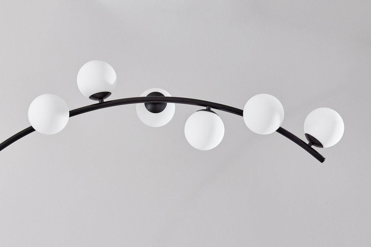 Ronan LED Arc Lamp w. Smart Switch
