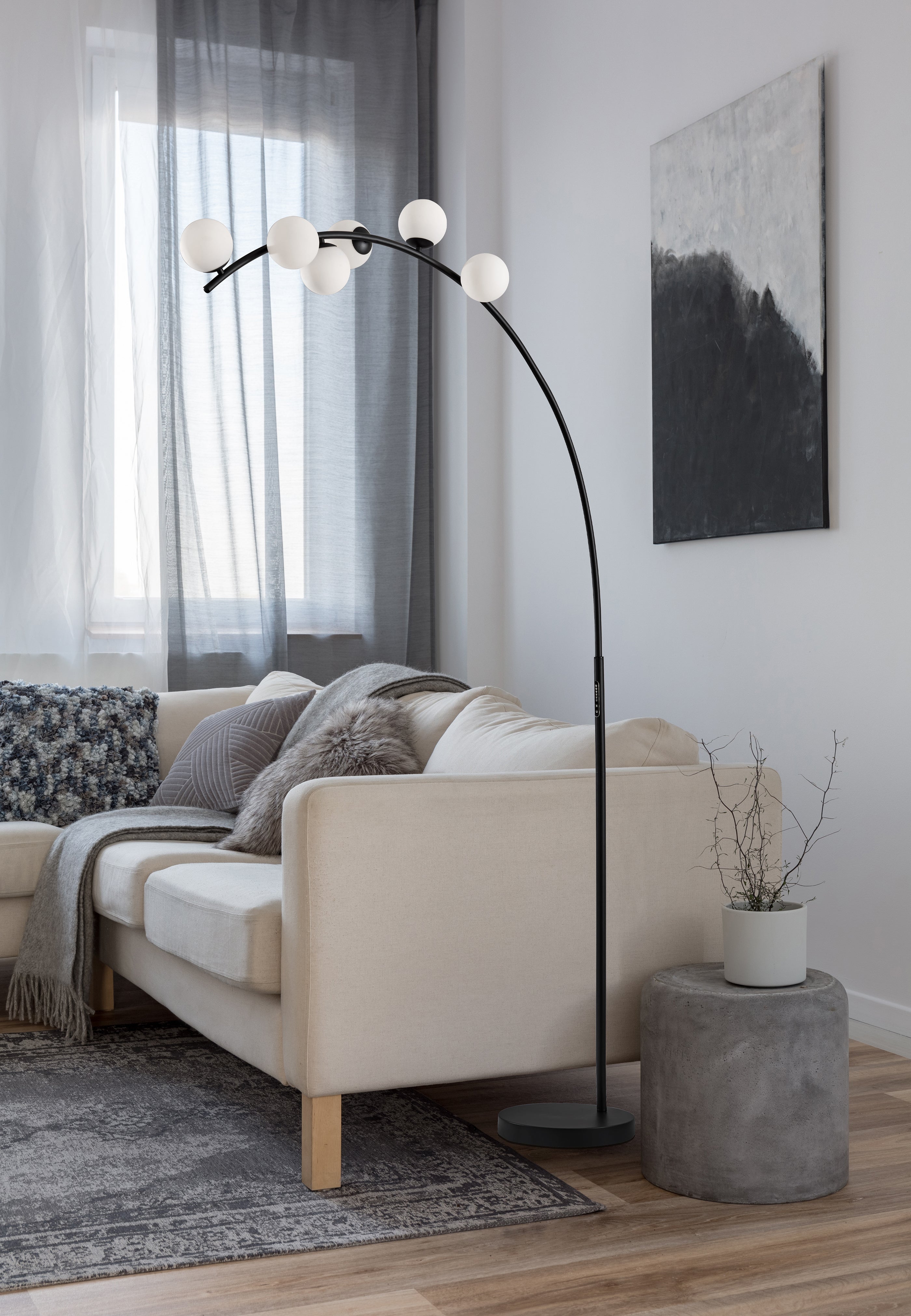 Ronan LED Arc Lamp w. Smart Switch