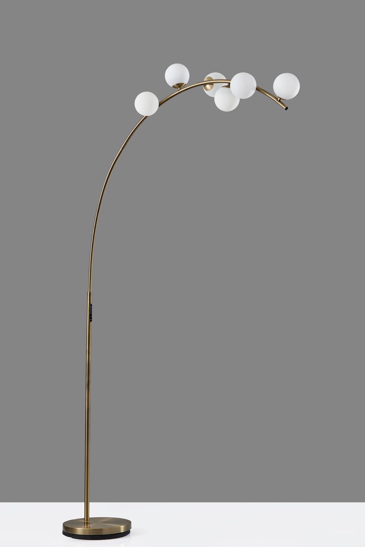 Ronan LED Arc Lamp w. Smart Switch