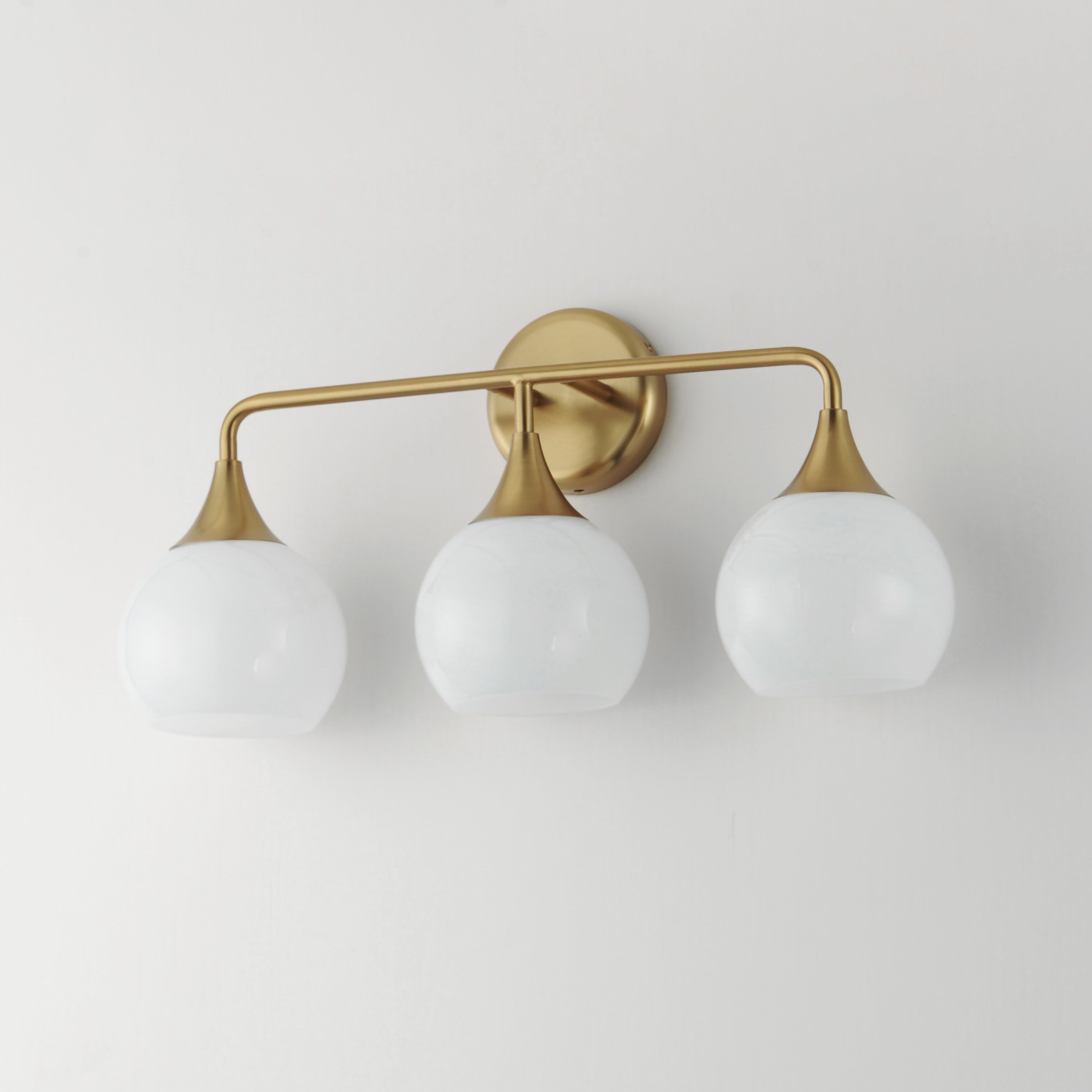 Neve 3-Light Bath Vanity