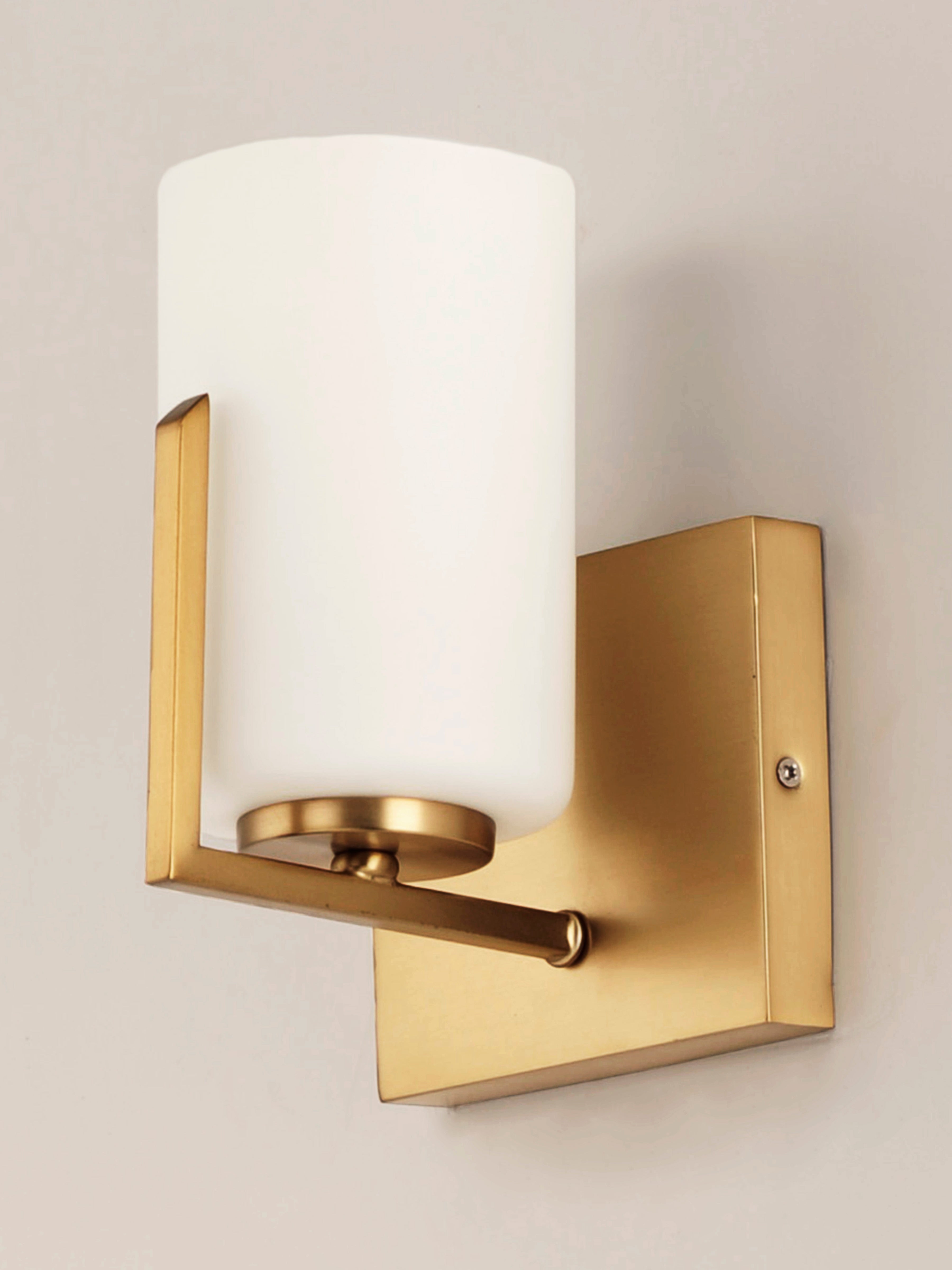 Dart 1-Light Wall Sconce