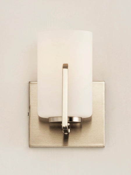 Dart 1-Light Wall Sconce