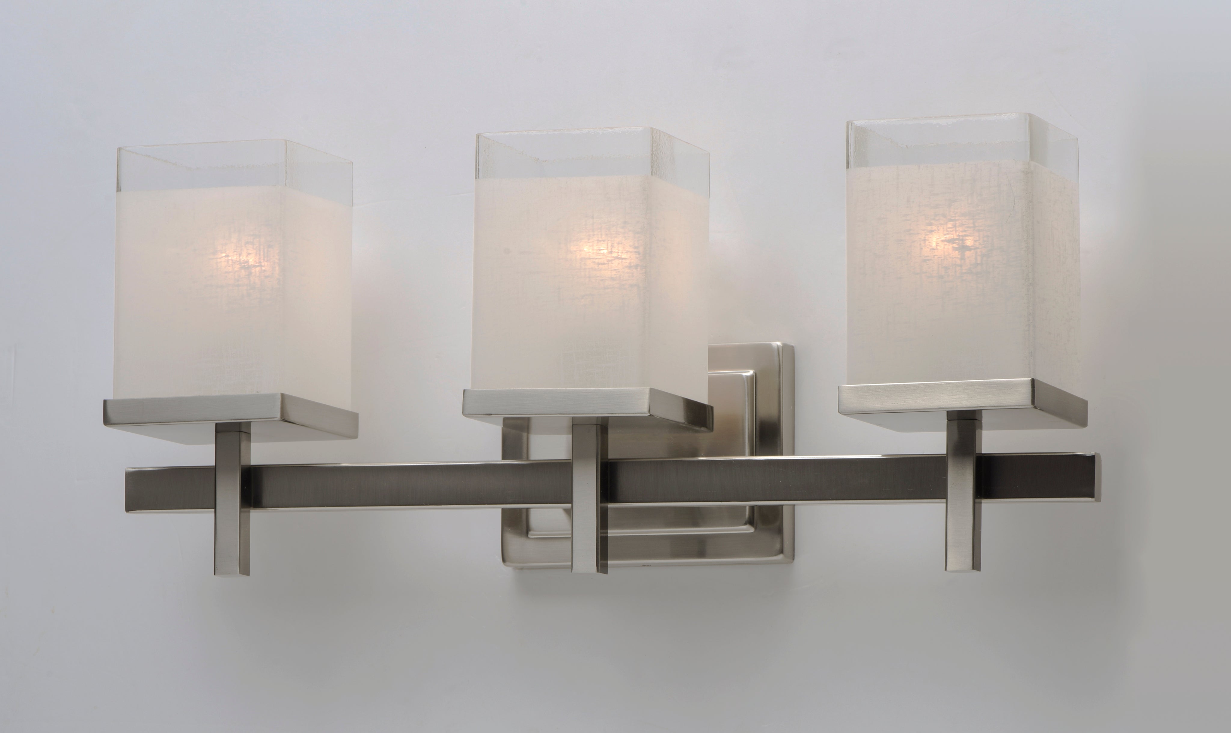 Tetra 3-Light Bath Vanity