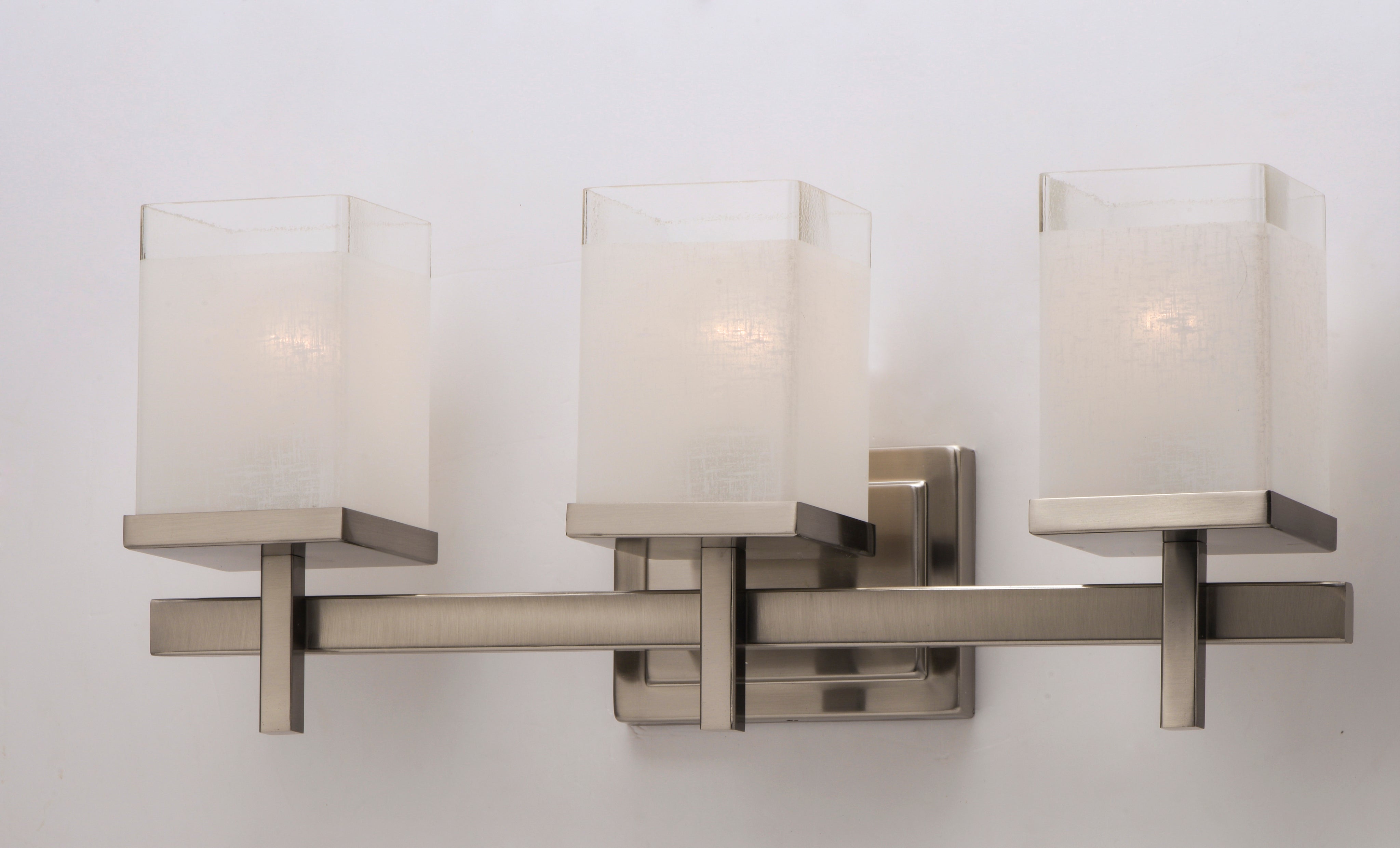 Tetra 3-Light Bath Vanity