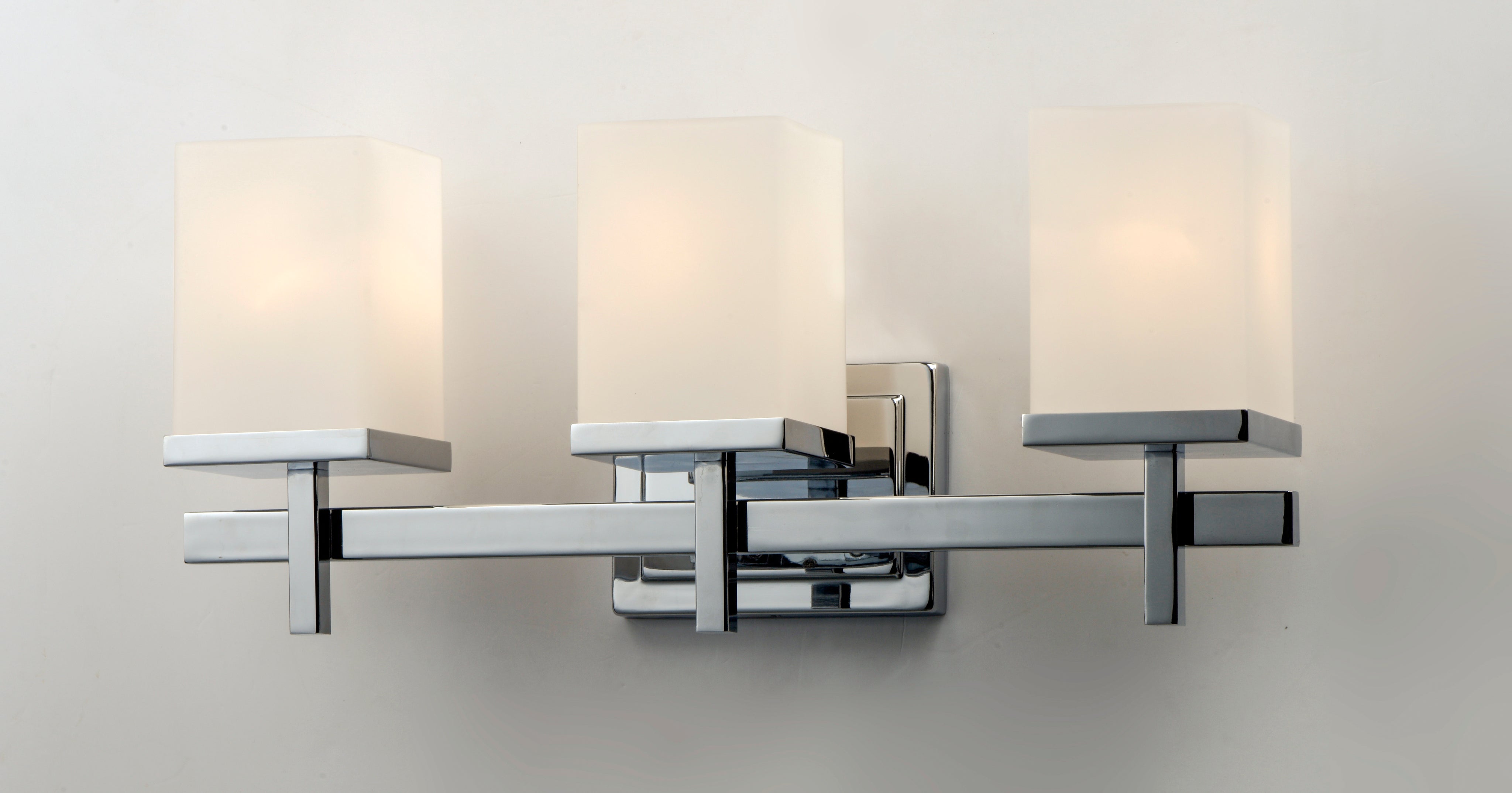 Tetra 3-Light Bath Vanity