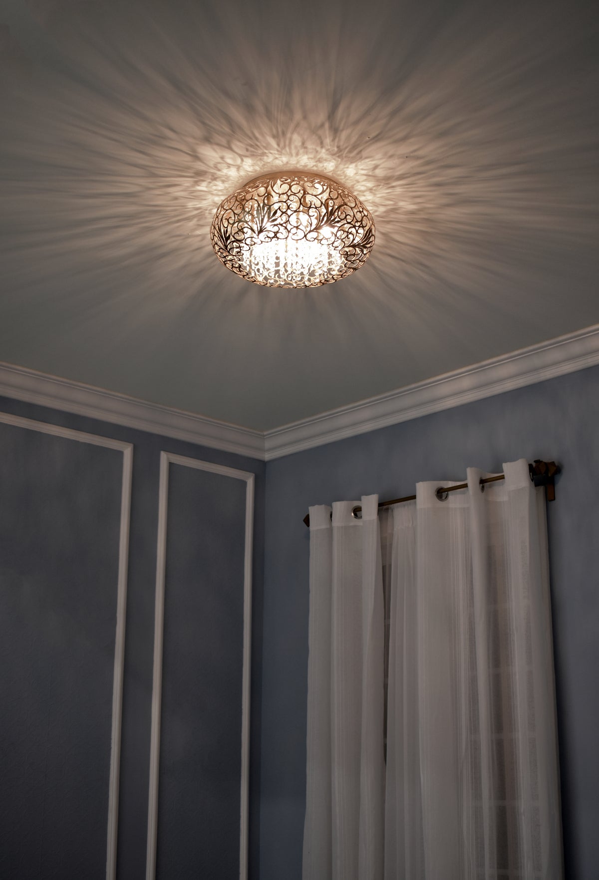 Arabesque 7-Light Flush Mount