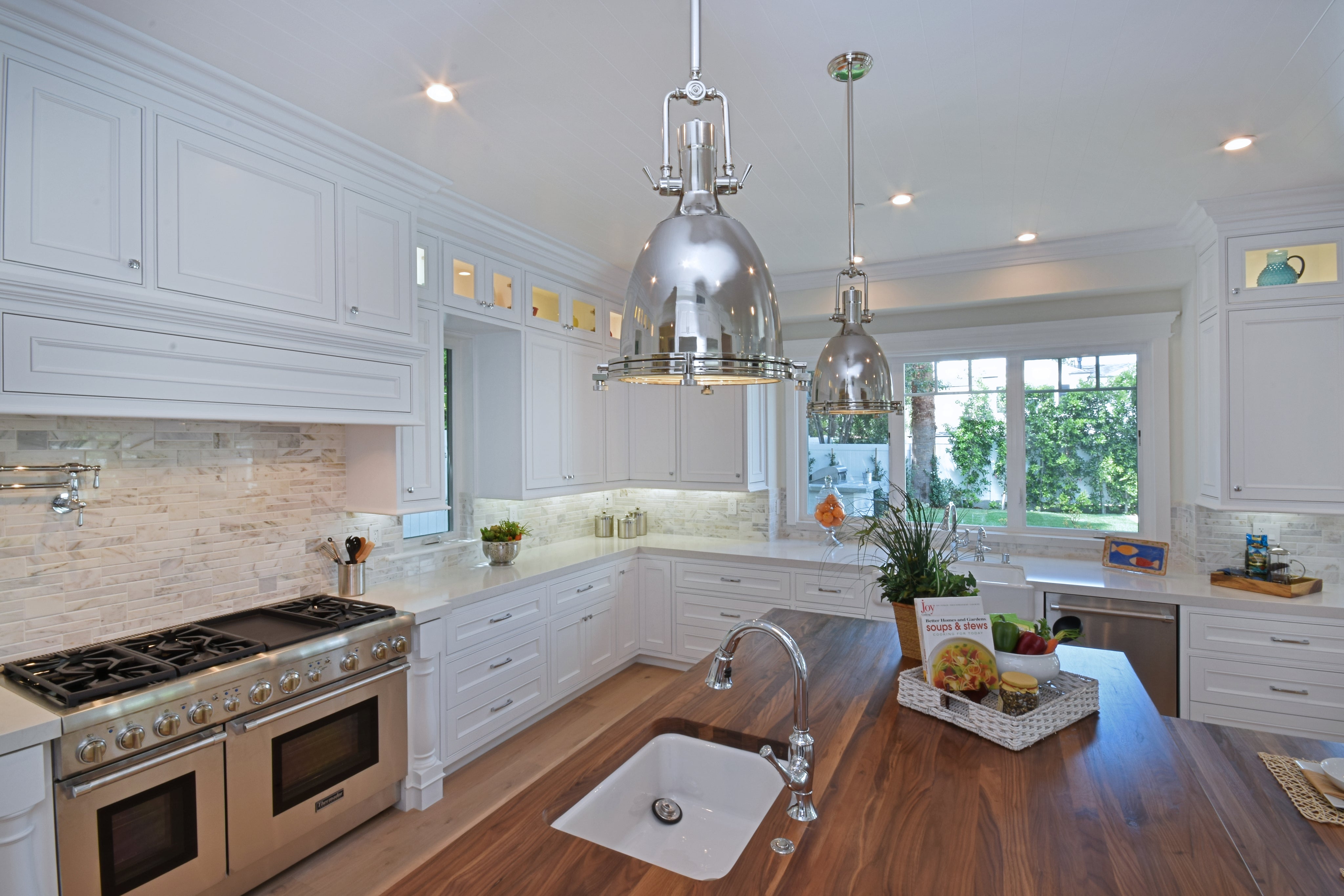 Hi-Bay 1-Light Pendant
