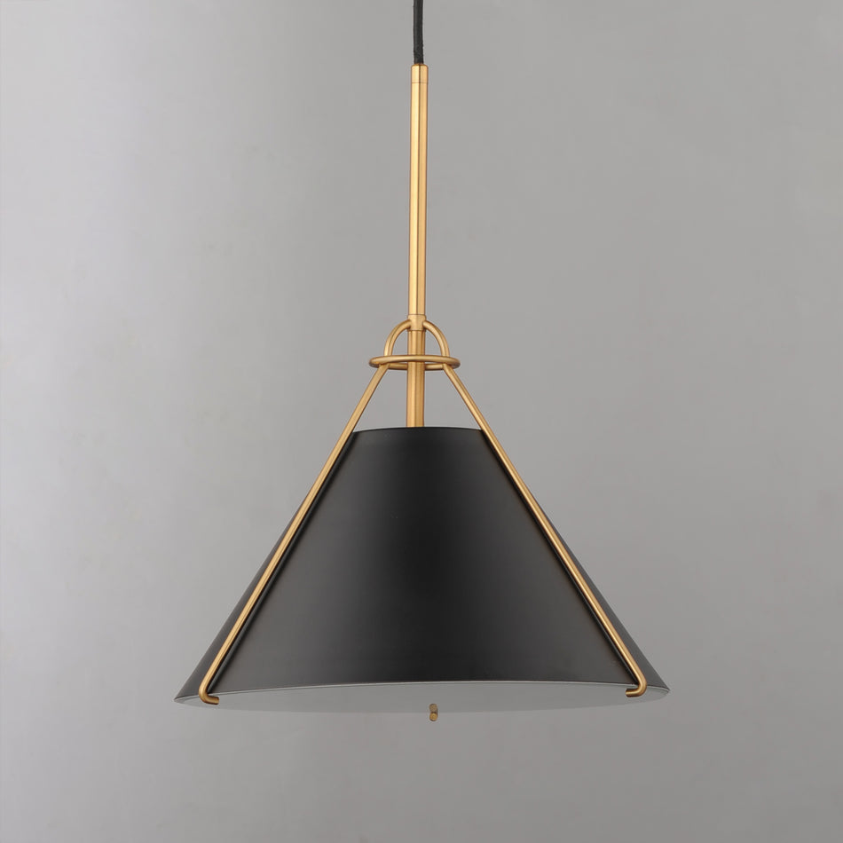 Lucas Single Pendant