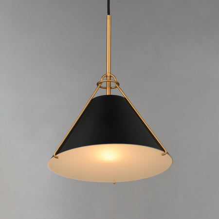 Lucas Single Pendant