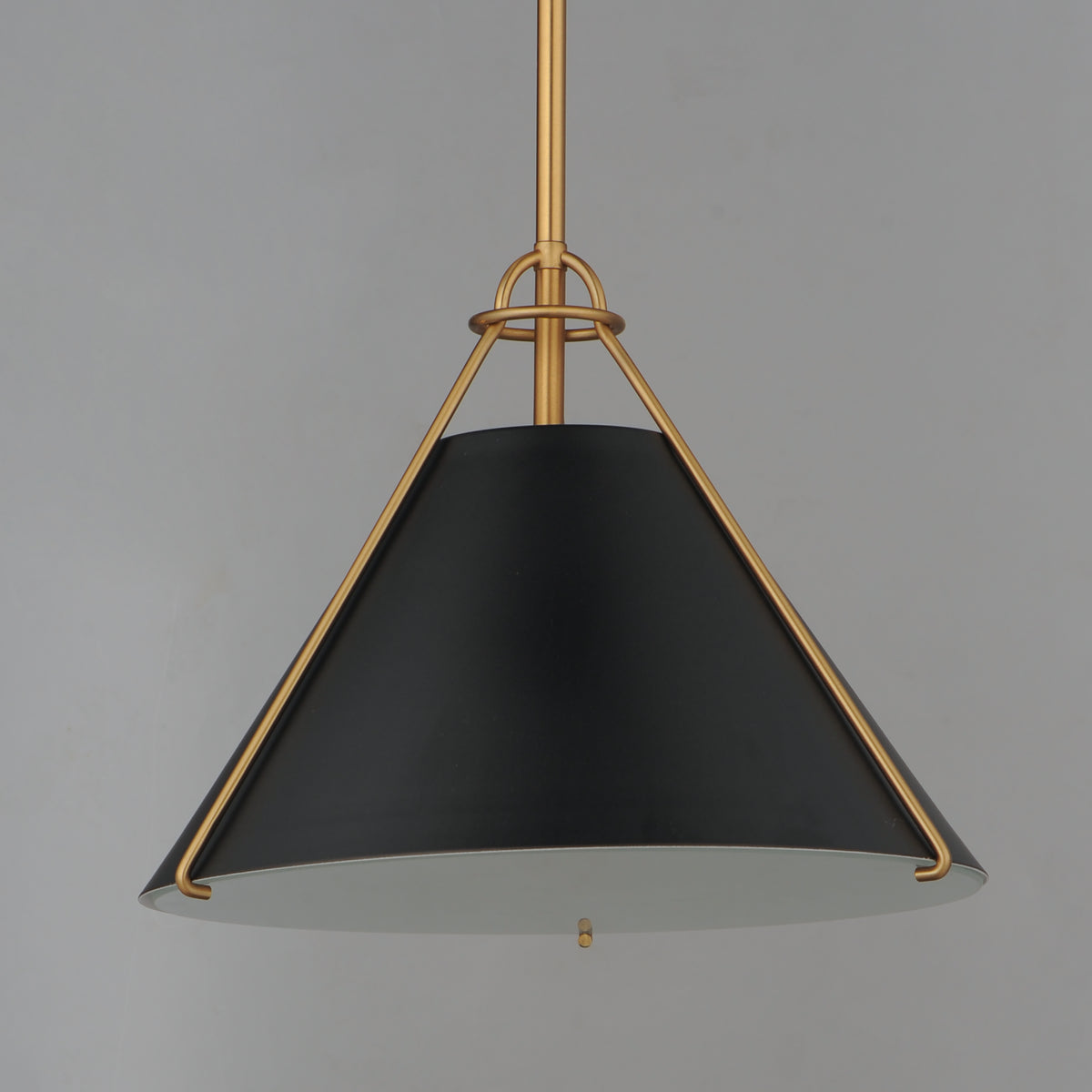 Lucas Single Pendant