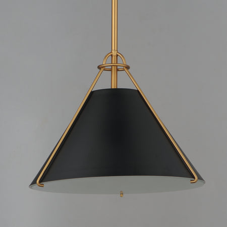 Lucas Single Pendant