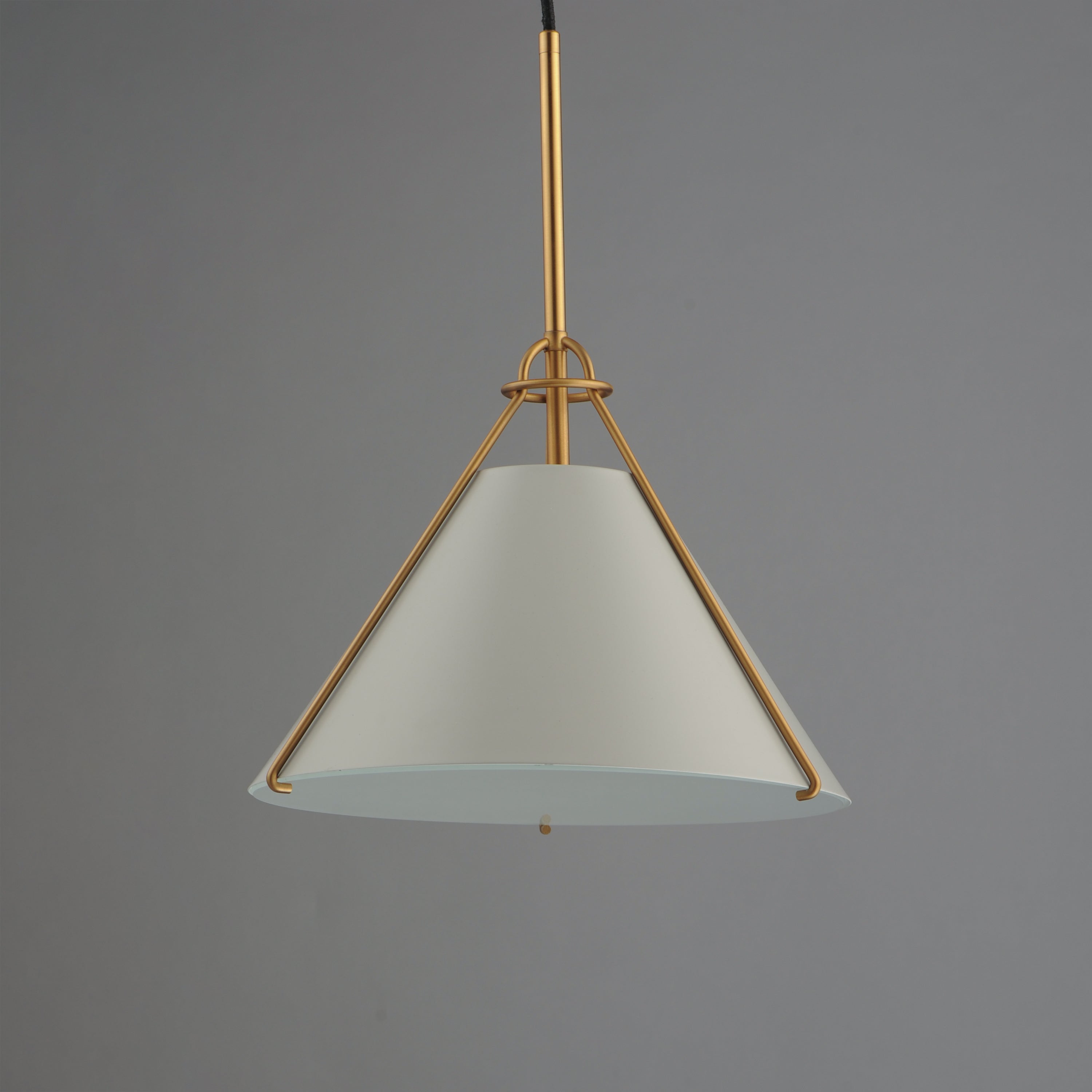 Lucas Single Pendant