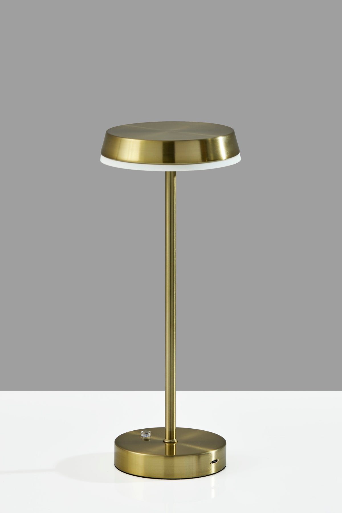 Tommy LED Cordless Table Lamp