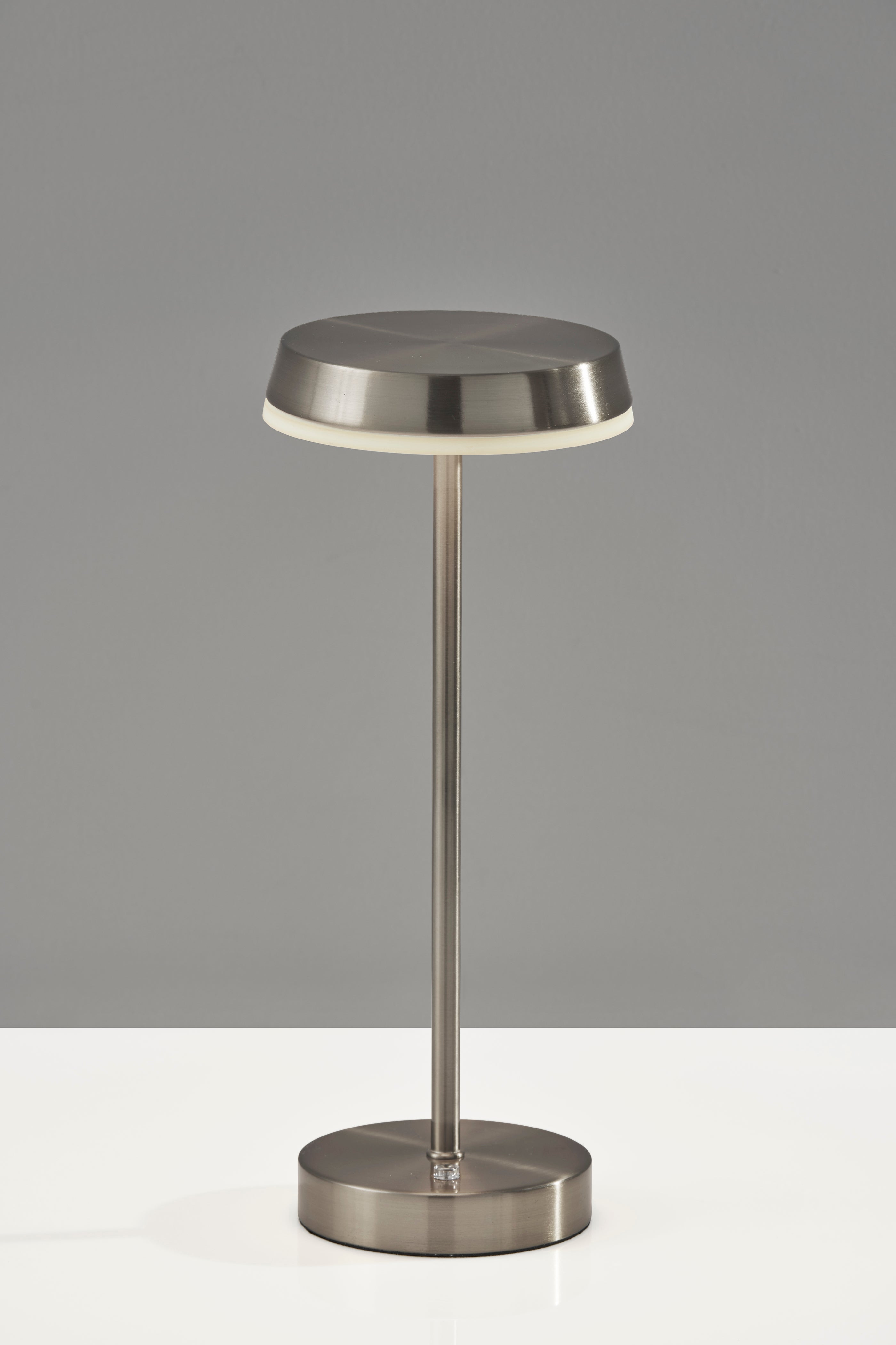 Tommy LED Cordless Table Lamp