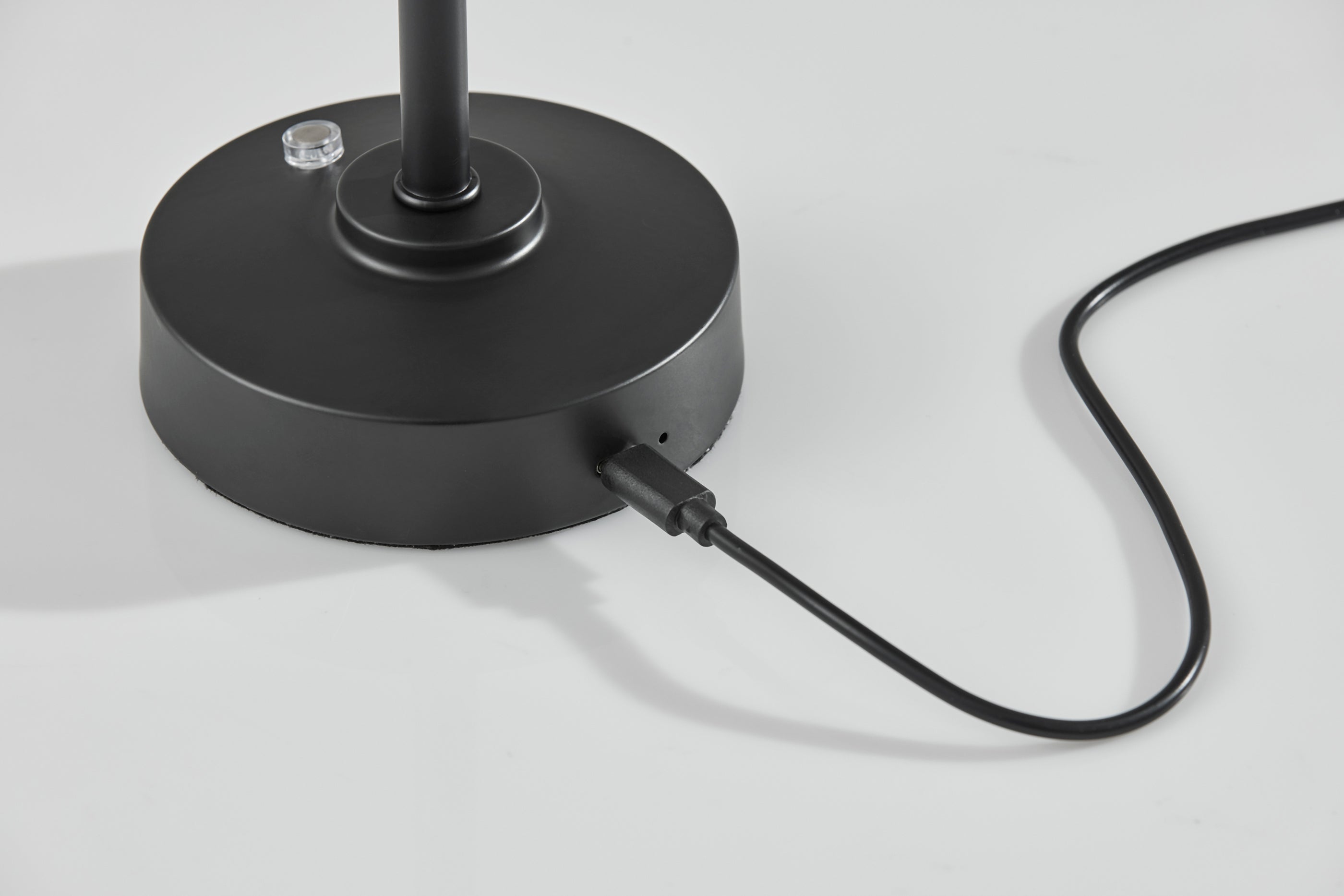 Ritchie LED Cordless Table Lamp