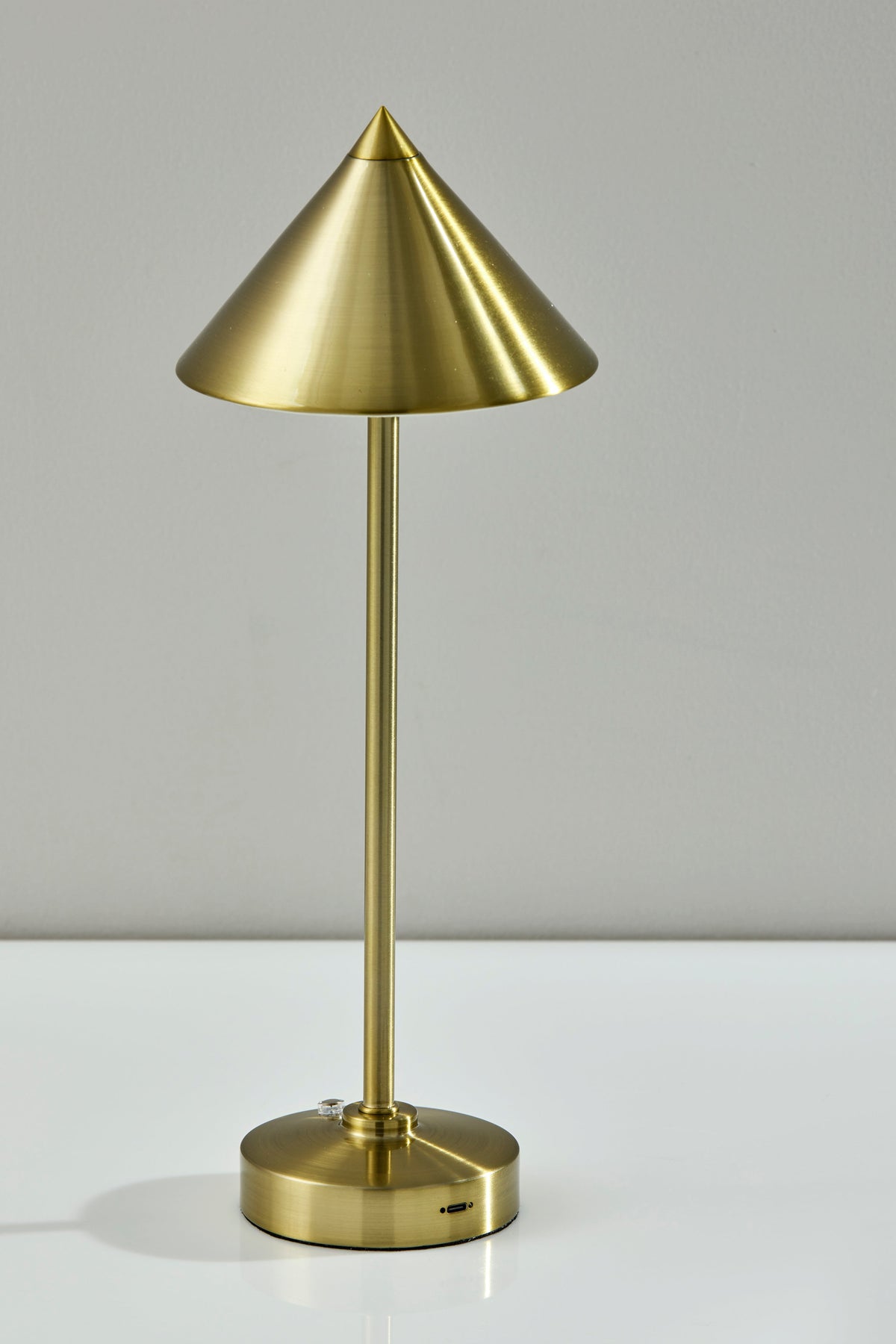 Ritchie LED Cordless Table Lamp