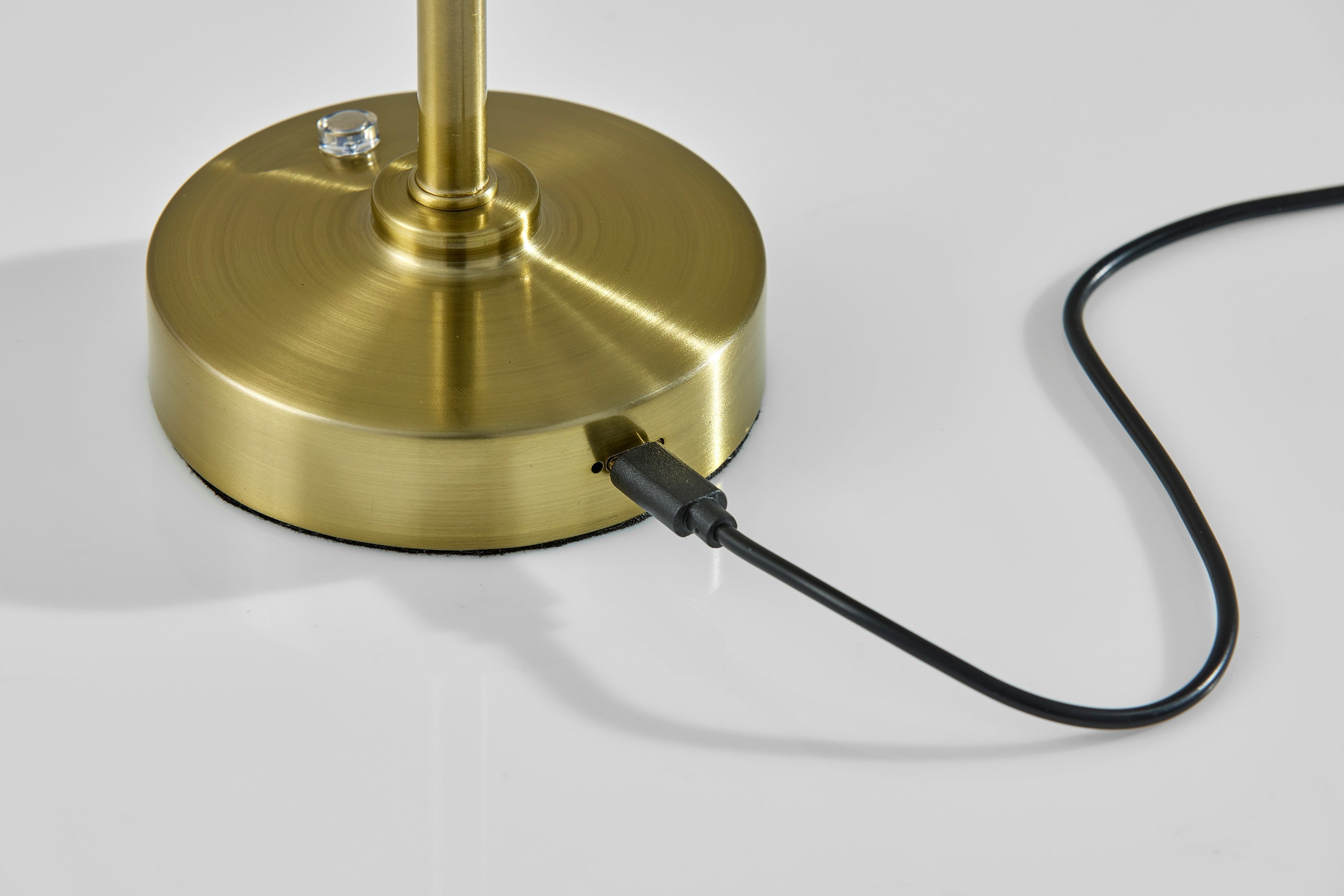 Ritchie LED Cordless Table Lamp
