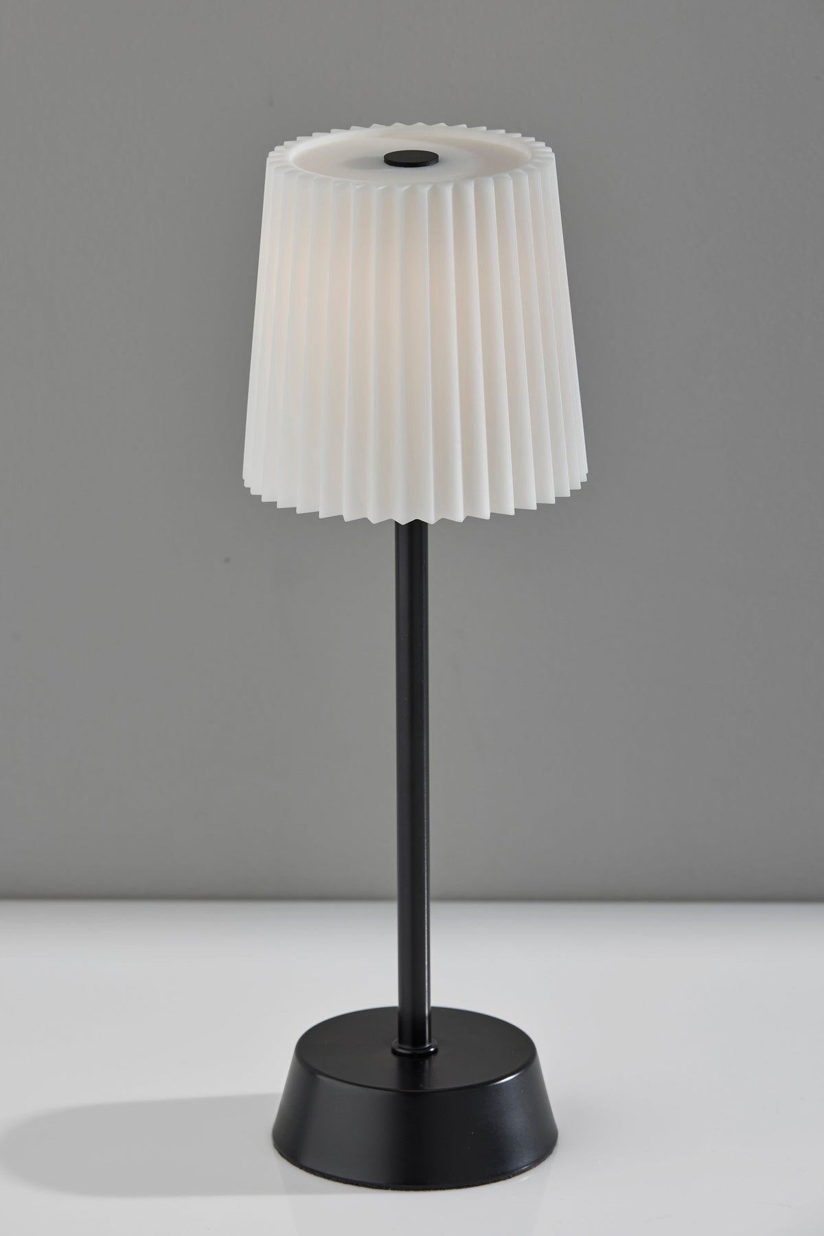 Bobby Cordless LED Table Lamp
