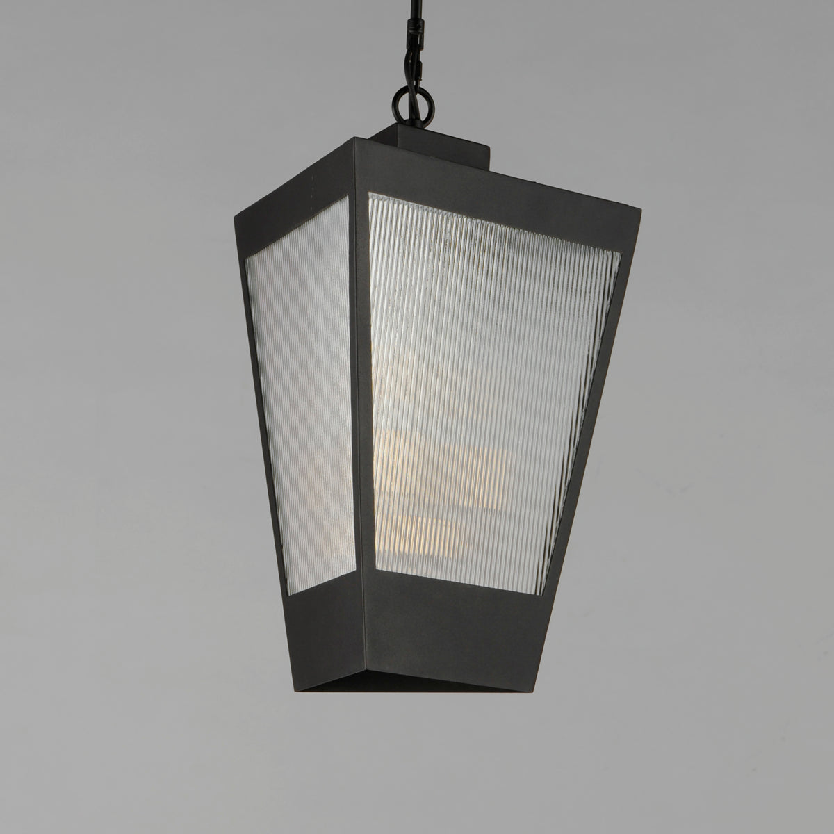 Triform 14" 3-Light Outdoor Pendant