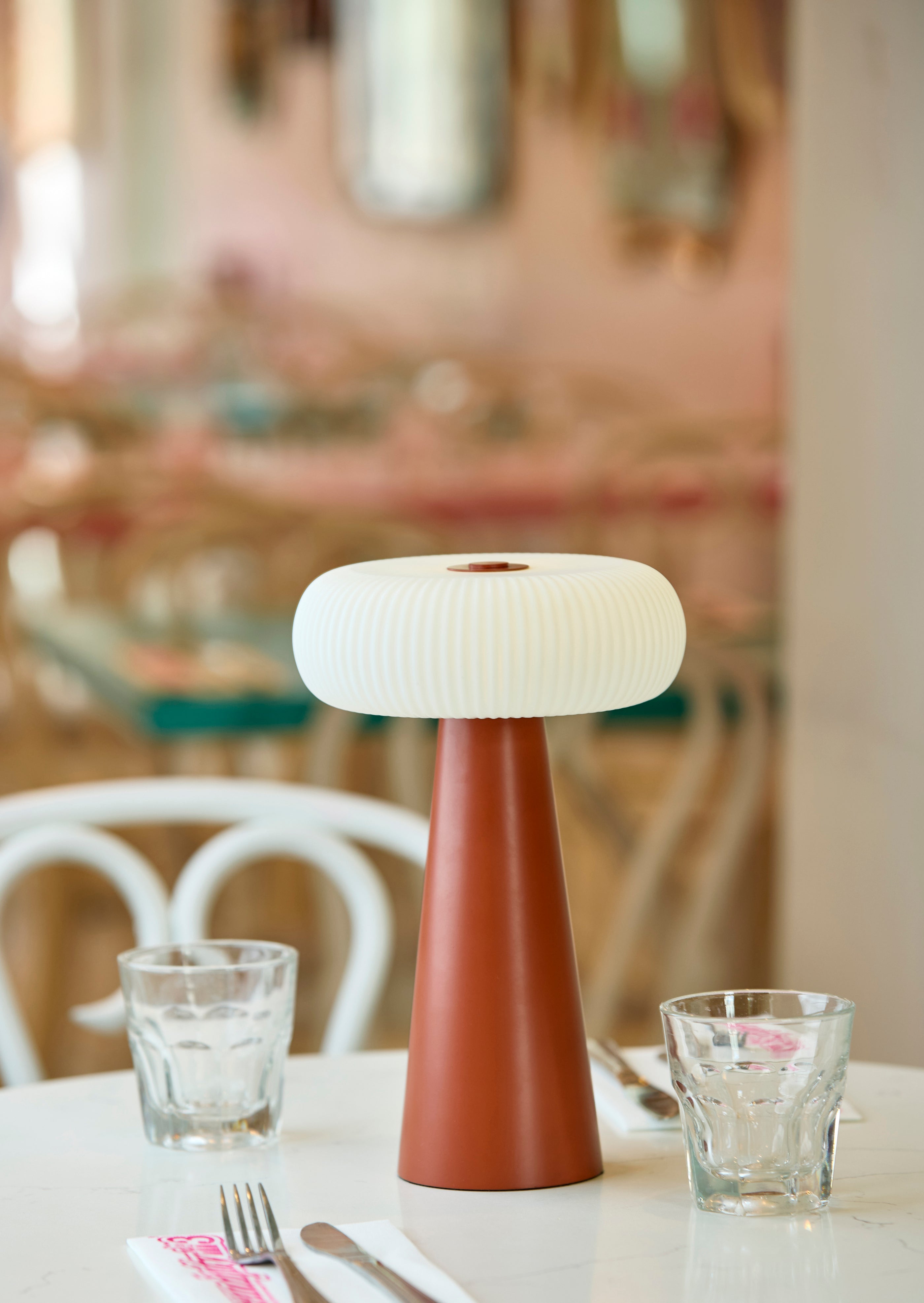Ozzie LED Cordles Table Lamp