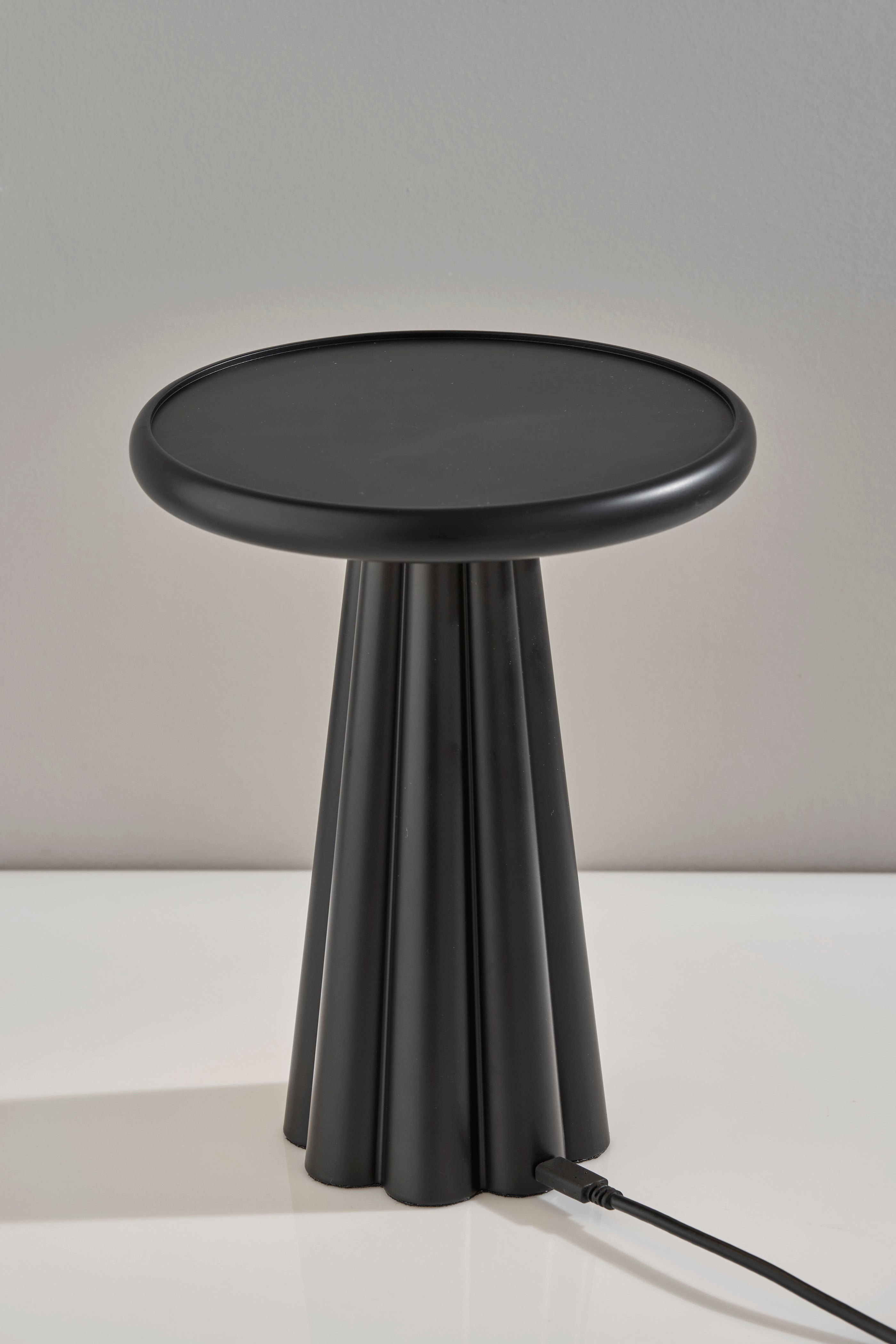 Mattie Cordless LED Table Lamp
