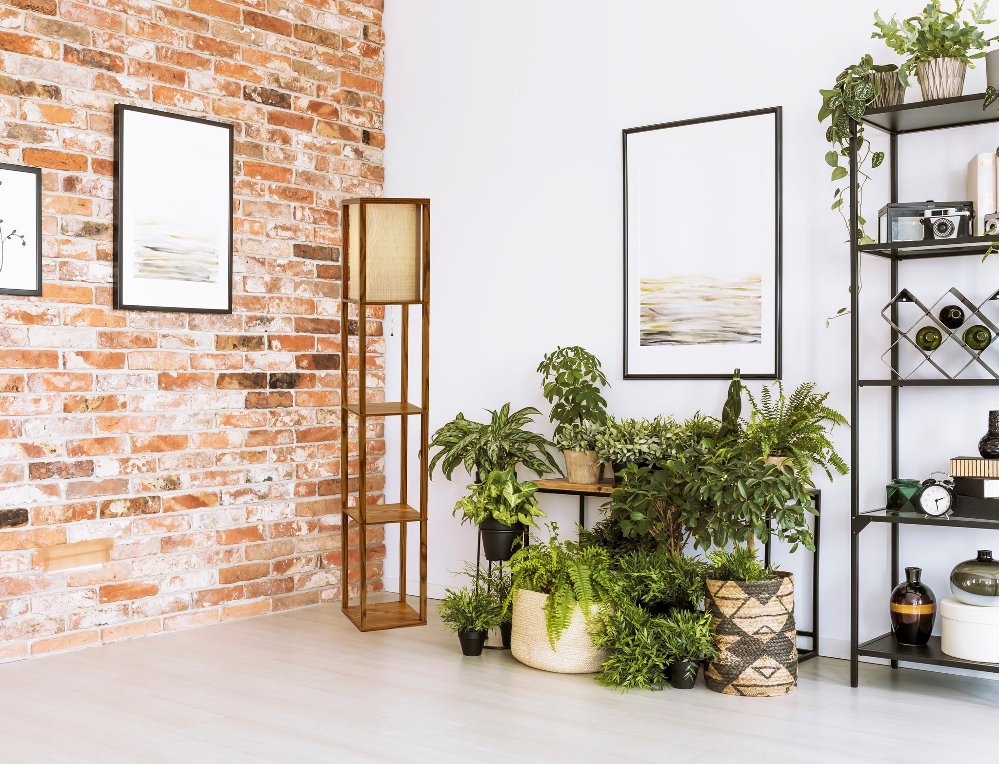 Wright Shelf Lamp