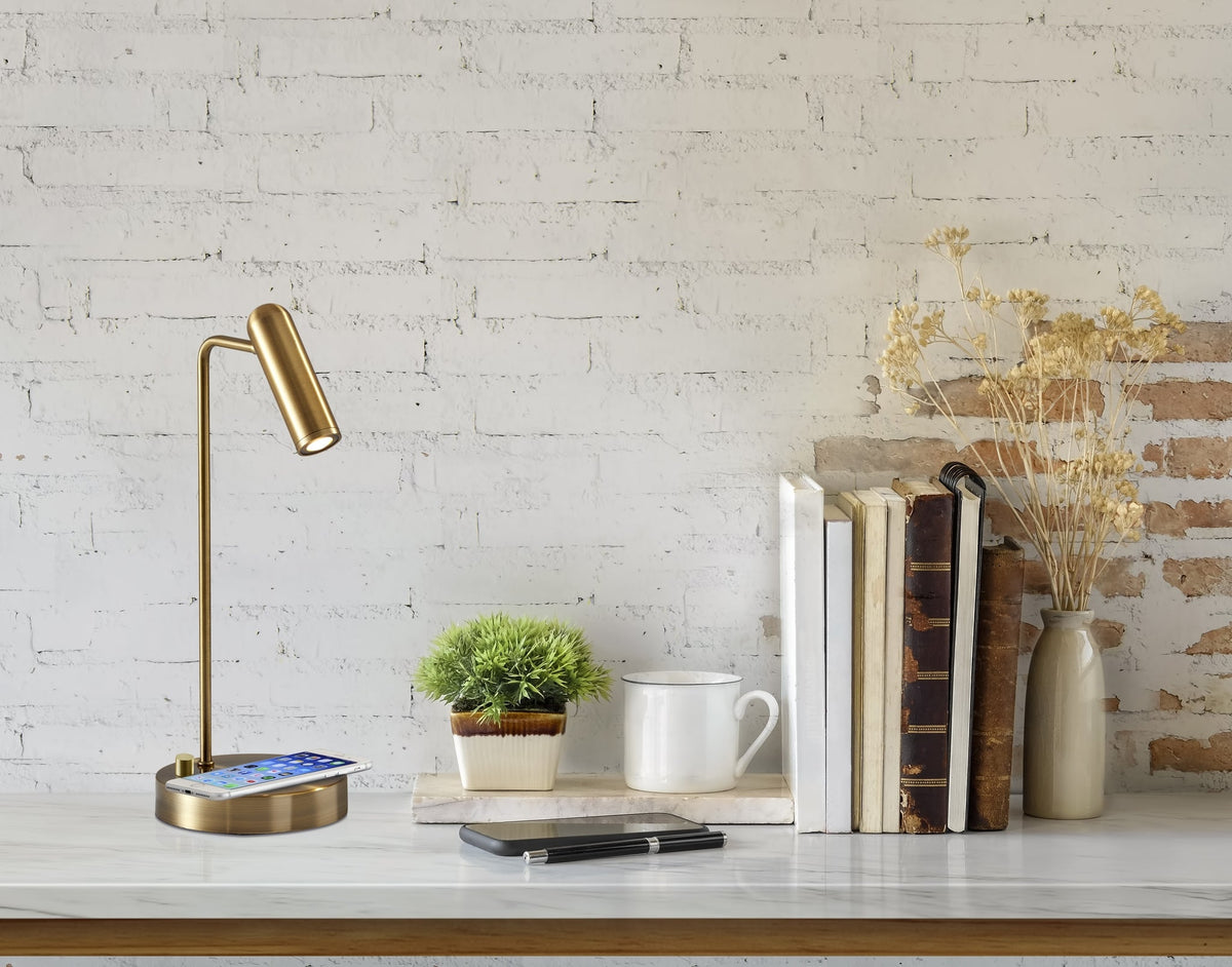 Kaye AdessoCharge LED Desk Lamp