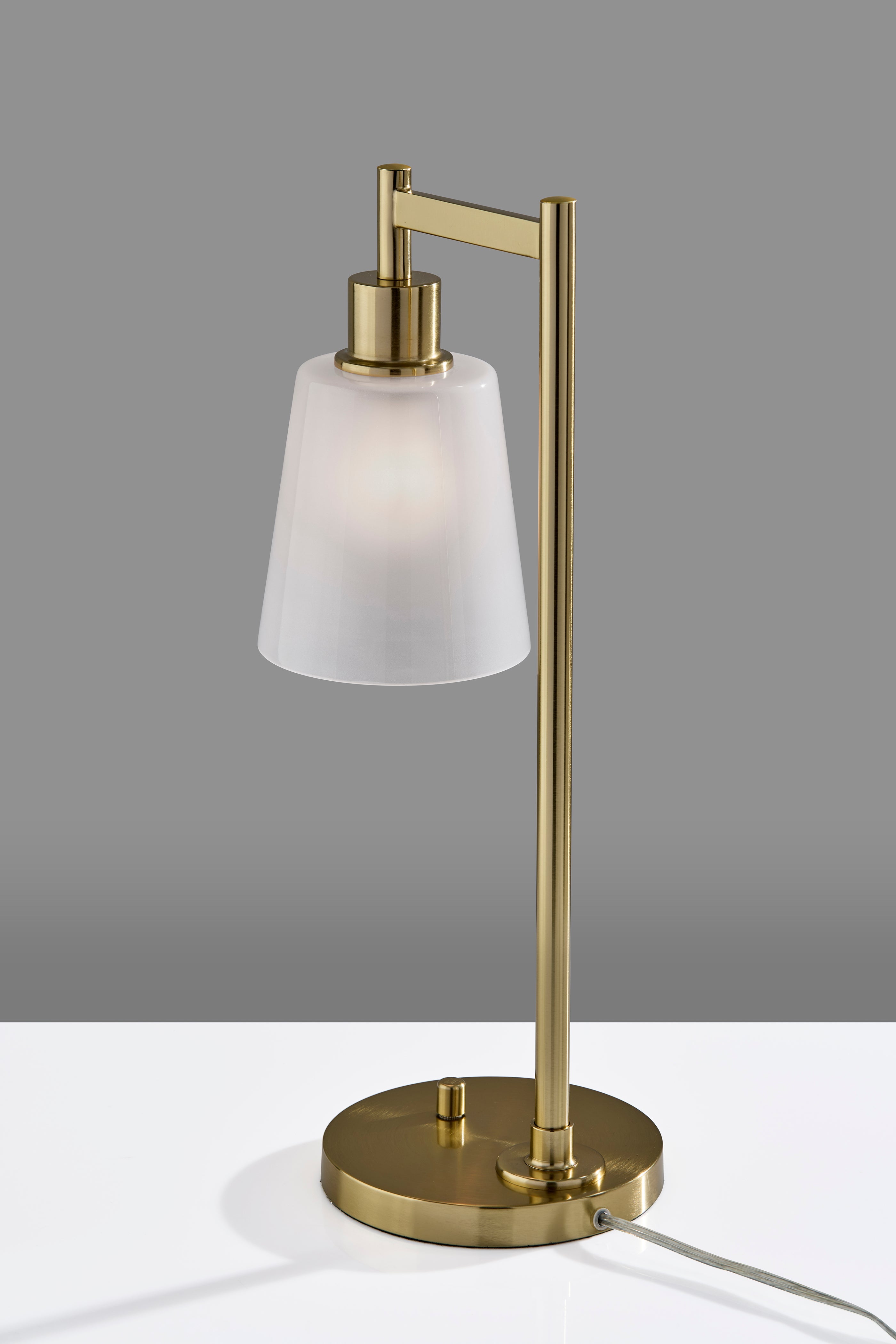 Gio Desk Lamp