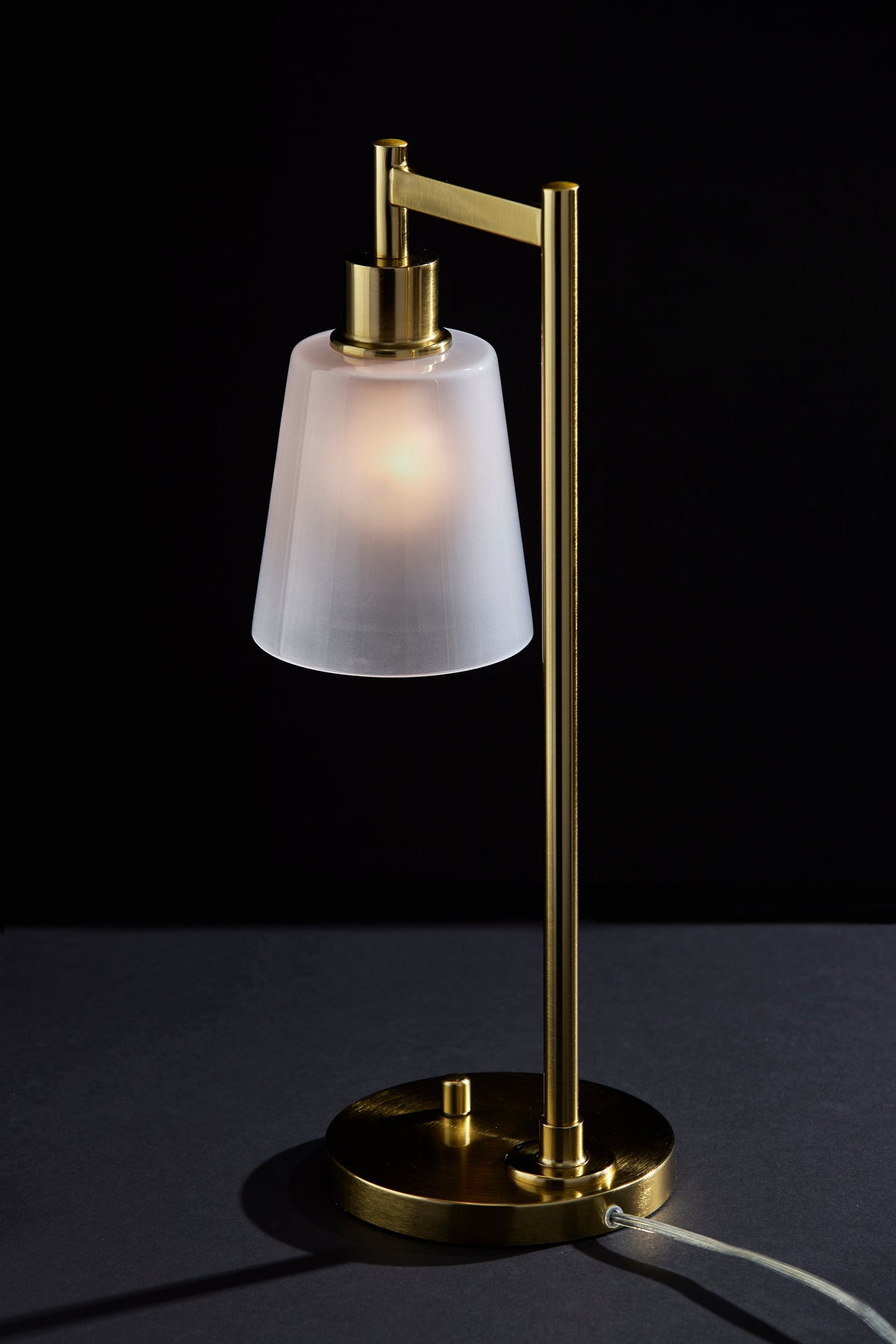 Gio Desk Lamp