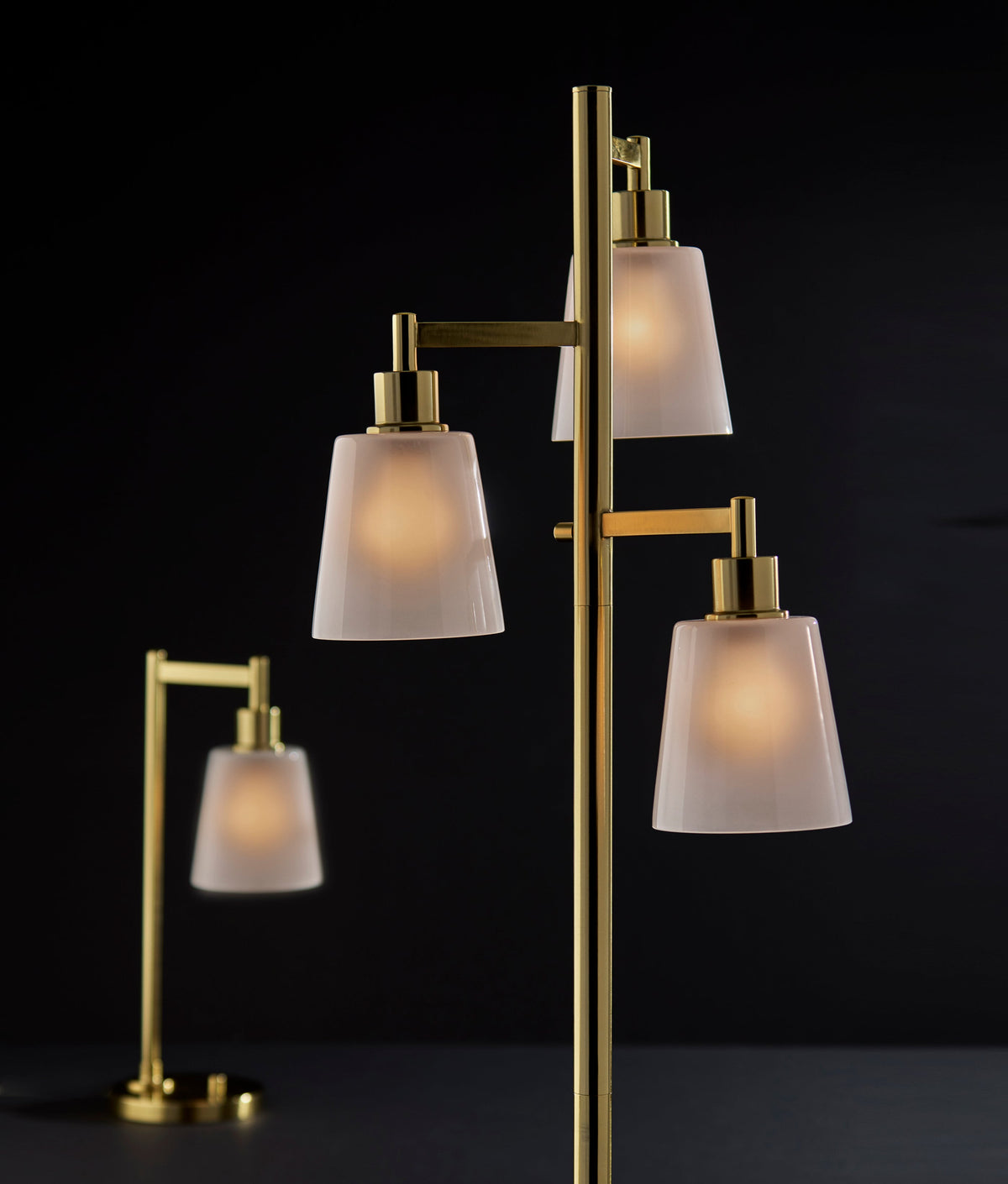 Gio Tree Lamp