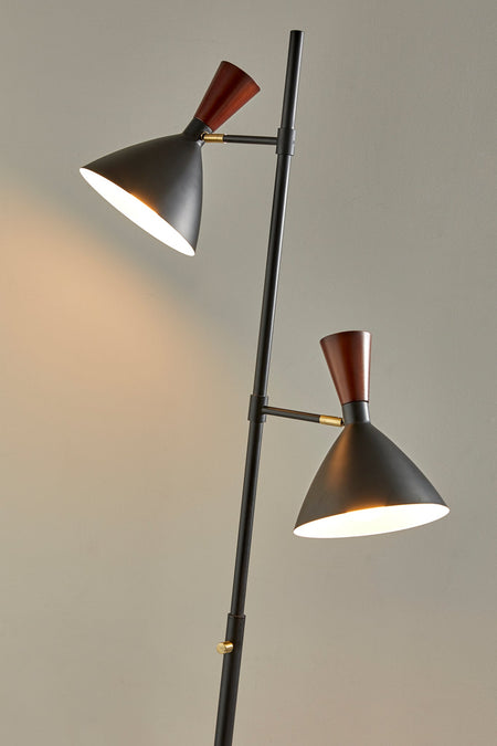 Arlo Tree Lamp