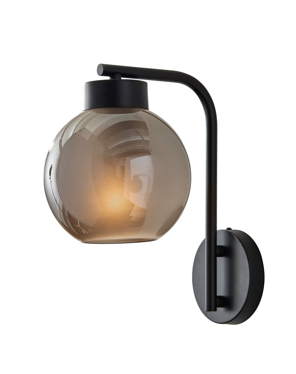 Atticus Wall Lamp