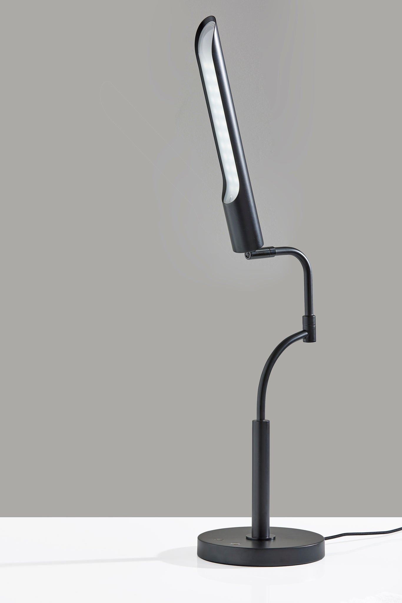 Zane LED Desk Lamp w. Smart Switch- Black
