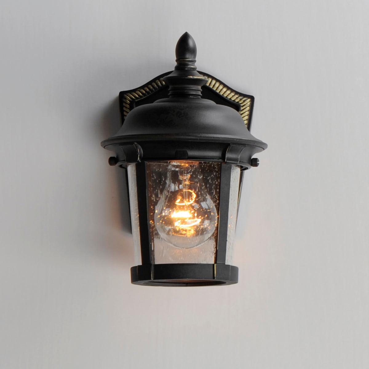 Dover VX 1-Light Outdoor Wall Lantern